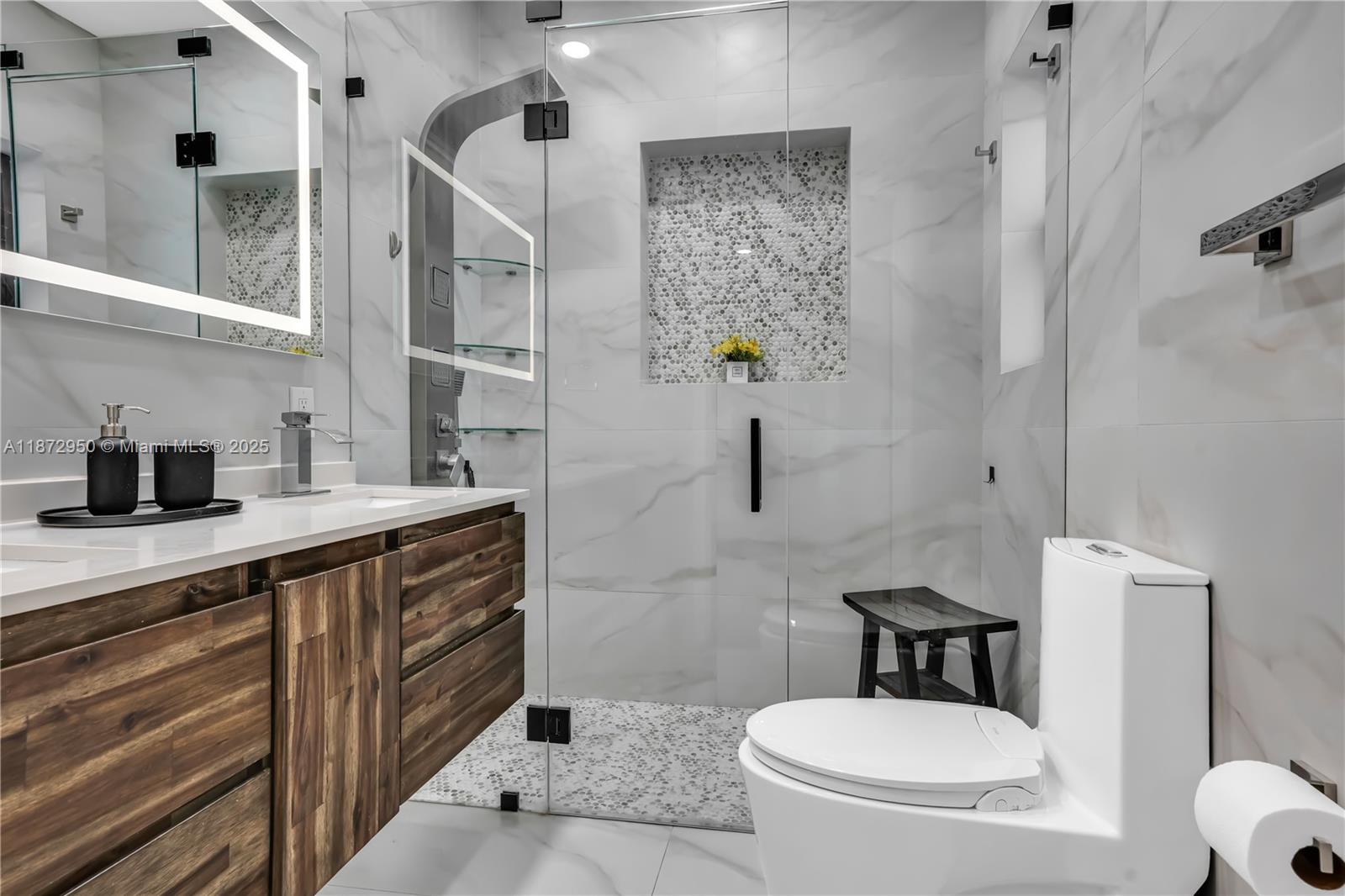 SILVER BLUFF EST-SEC B - Residential