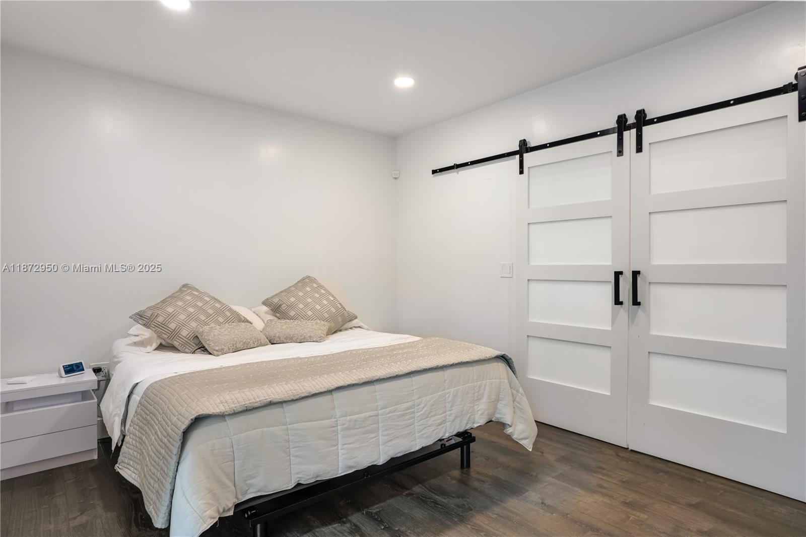 SILVER BLUFF EST-SEC B - Residential