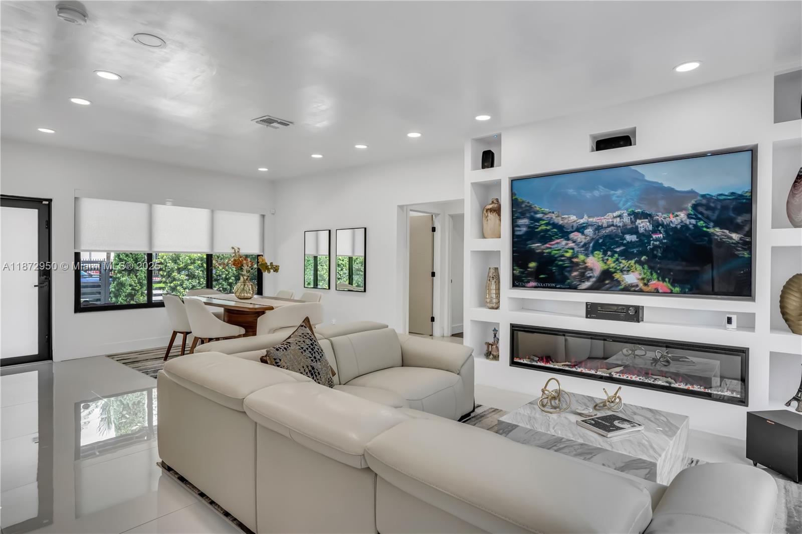 SILVER BLUFF EST-SEC B - Residential