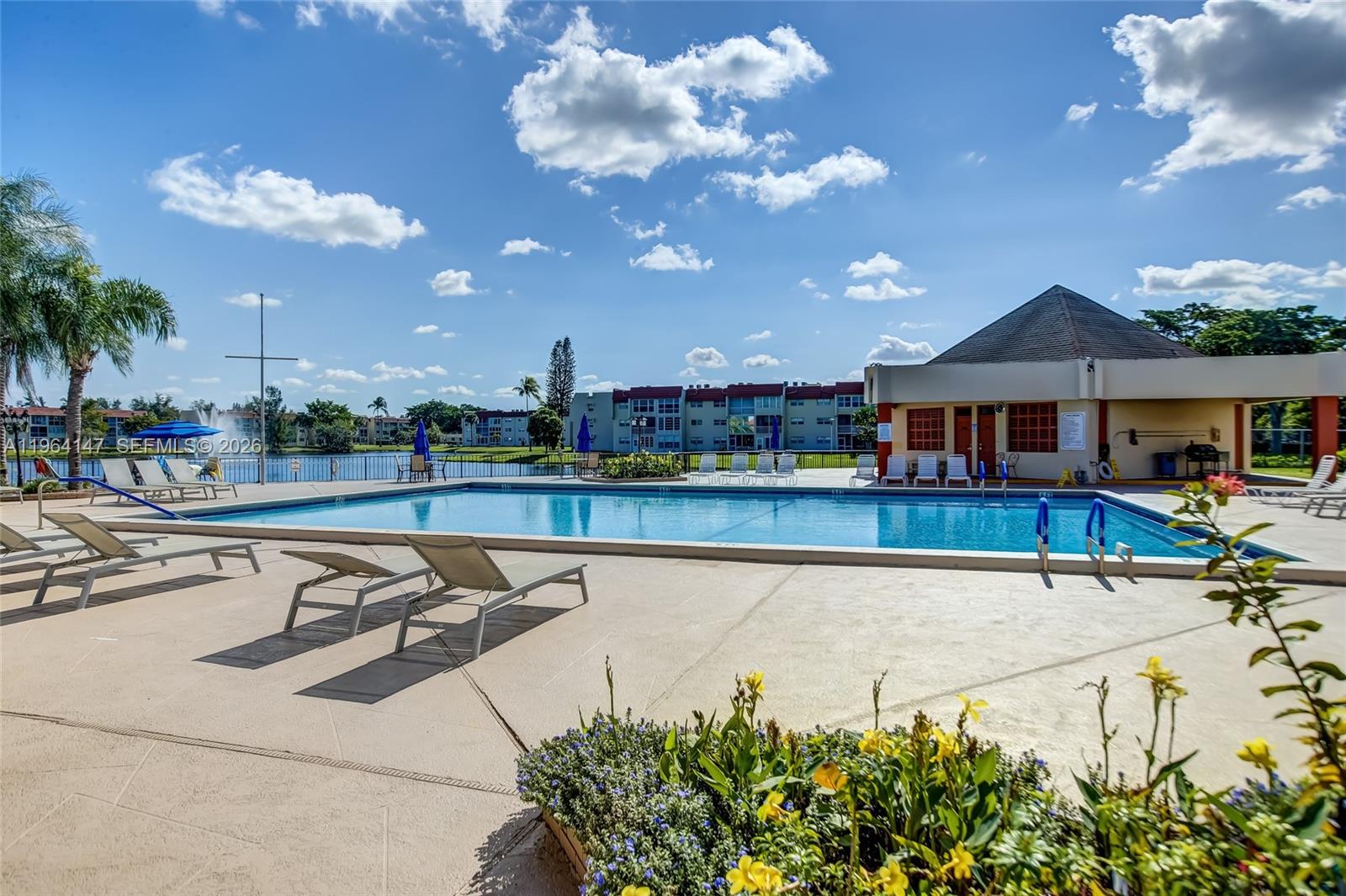 SUNRISE LAKES 26 CONDO - Residential