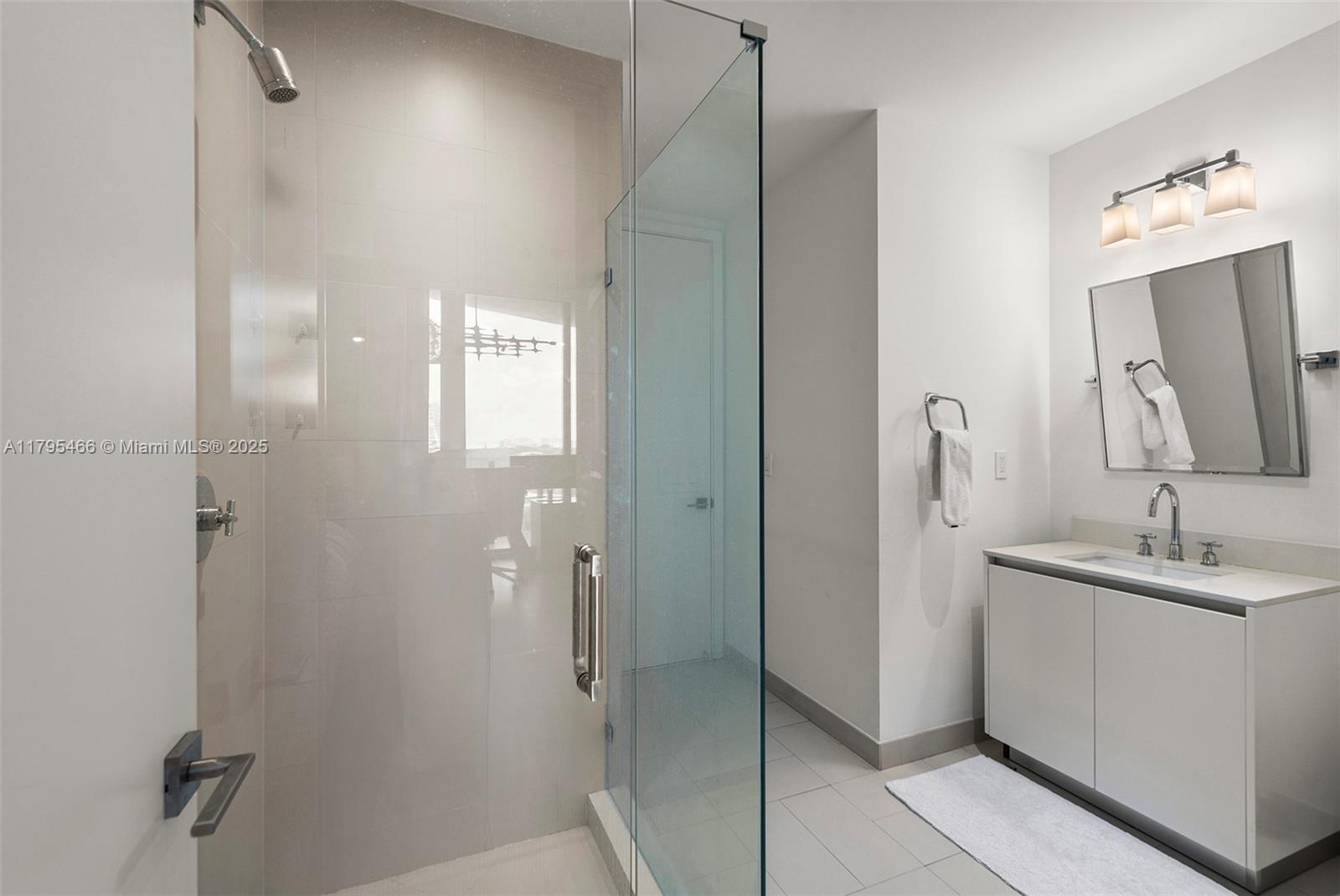 CLUB RESIDENCES AT PARK G - Residential