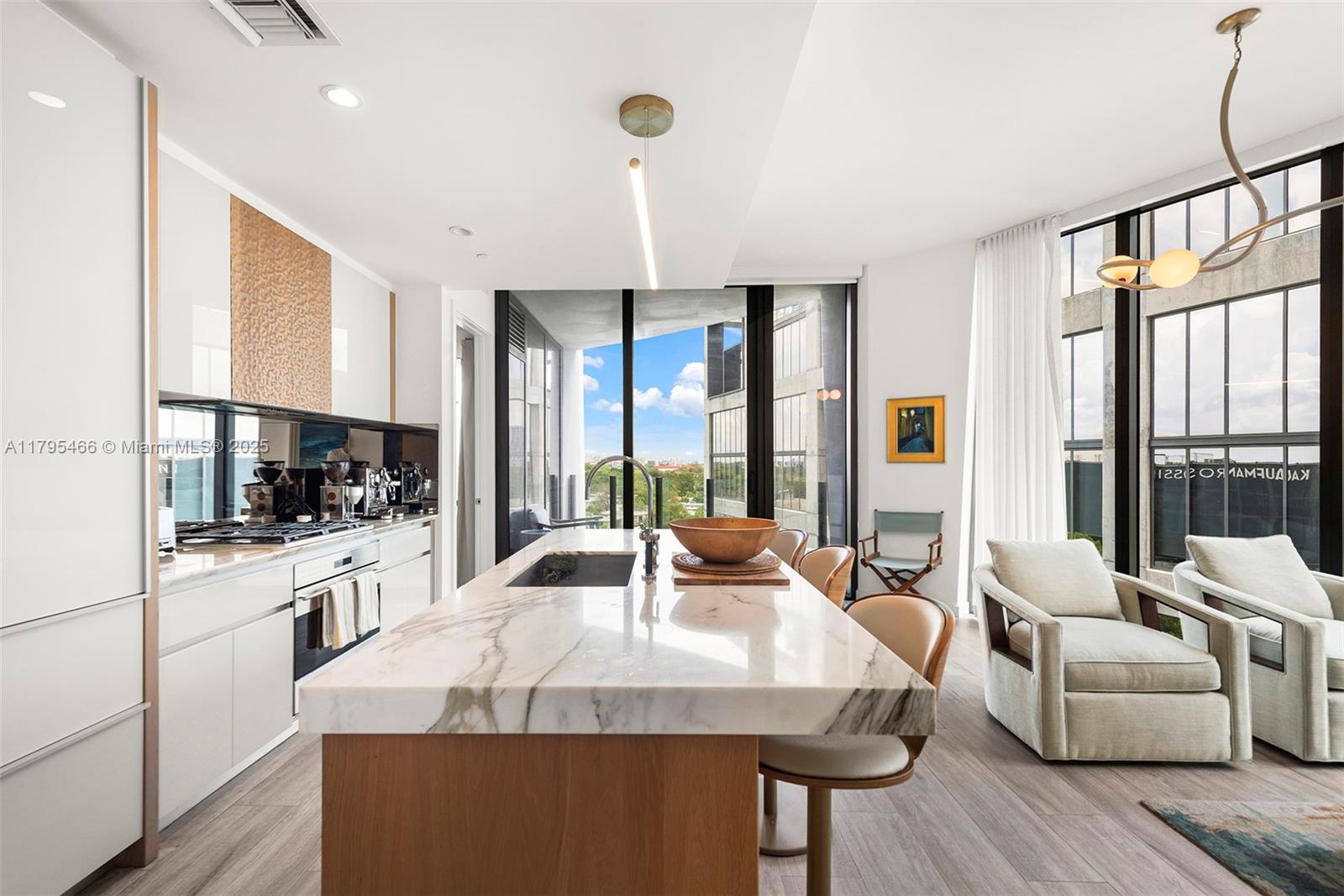 CLUB RESIDENCES AT PARK G - Residential