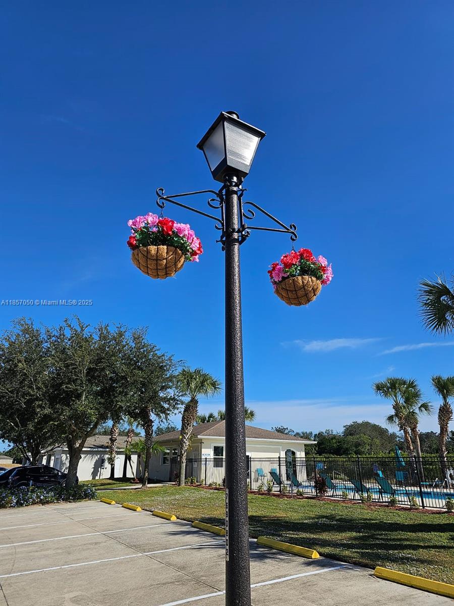 Las Villas at Kenilworth - Residential