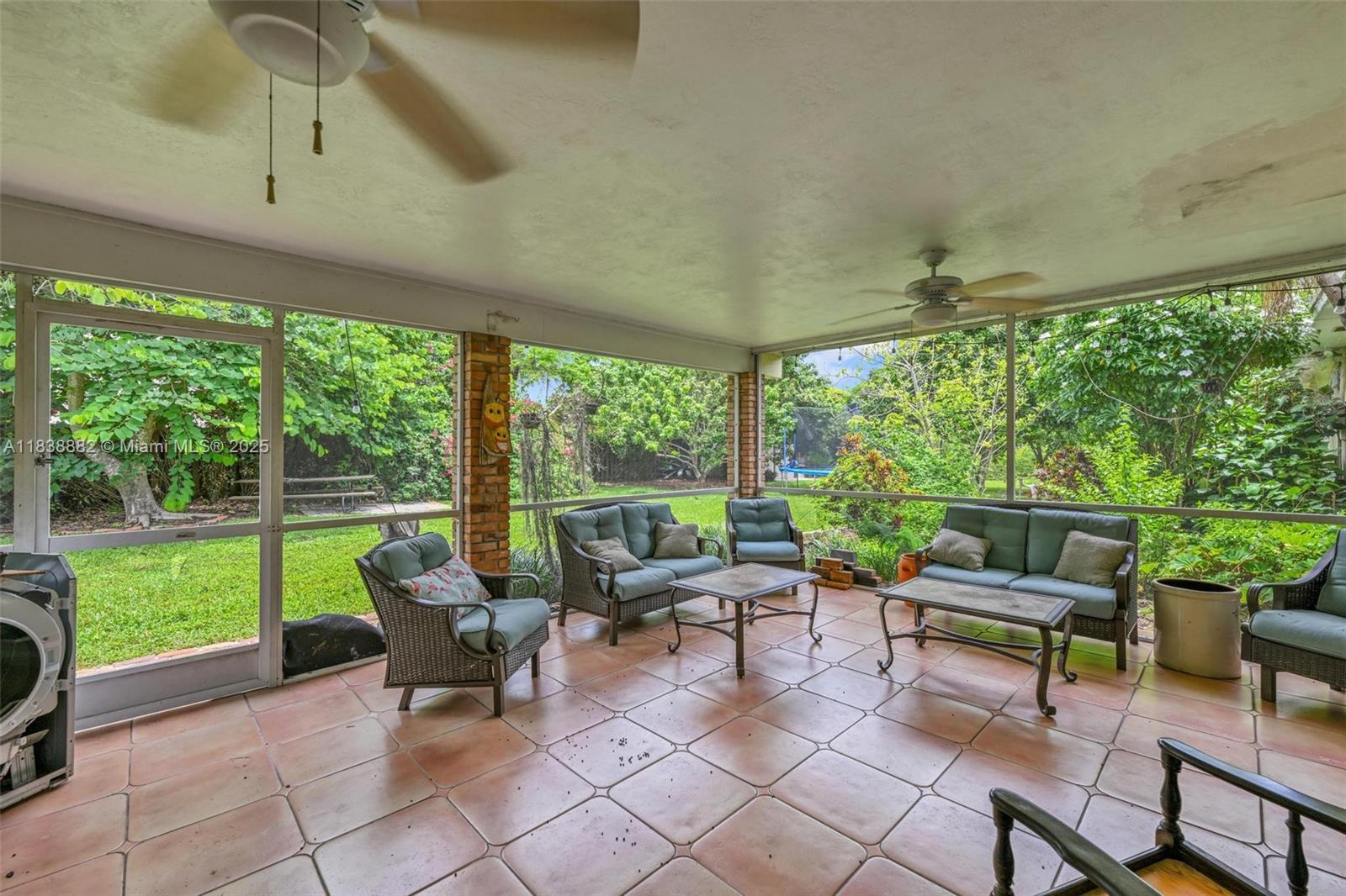 BLOCK 10 OF PORVENIR - Residential