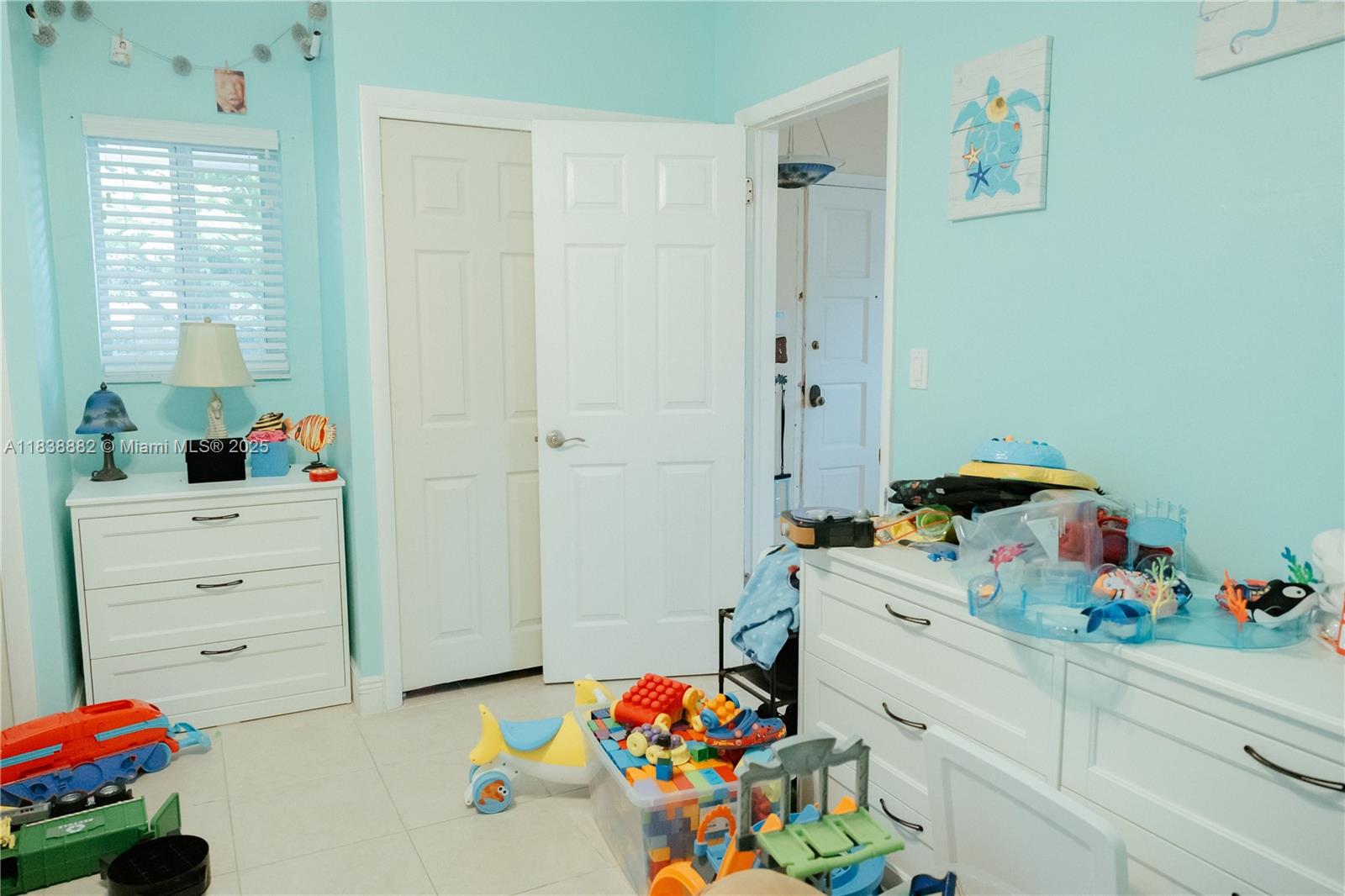 BLOCK 10 OF PORVENIR - Residential