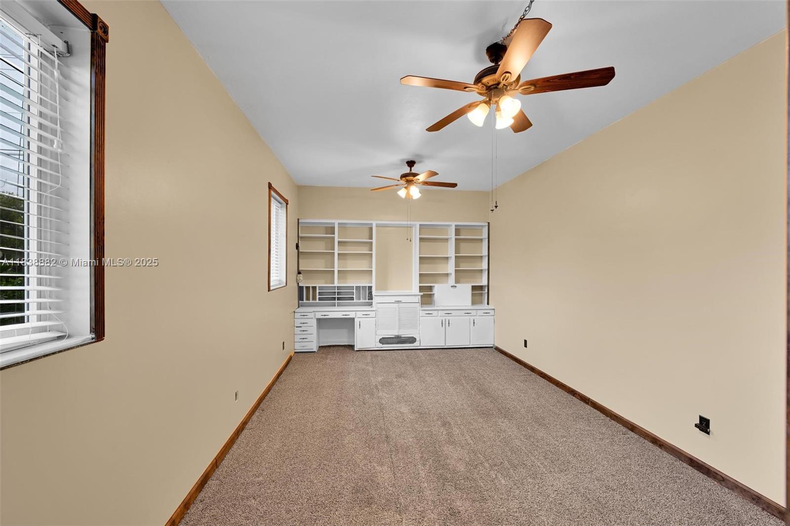 BLOCK 10 OF PORVENIR - Residential