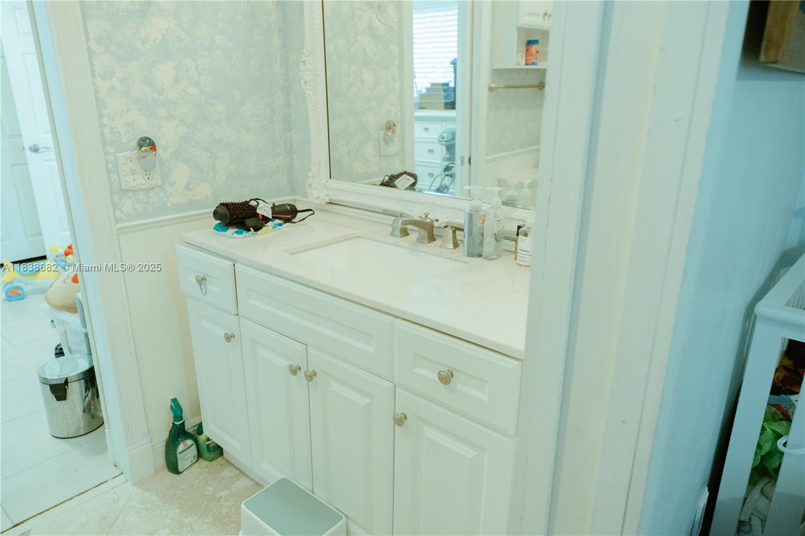 BLOCK 10 OF PORVENIR - Residential