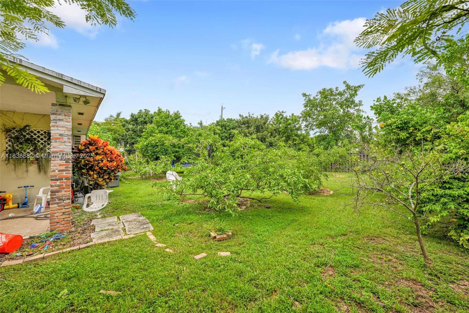 BLOCK 10 OF PORVENIR - Residential