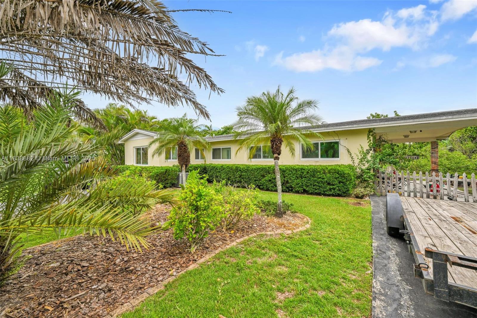 85 NW 21st St