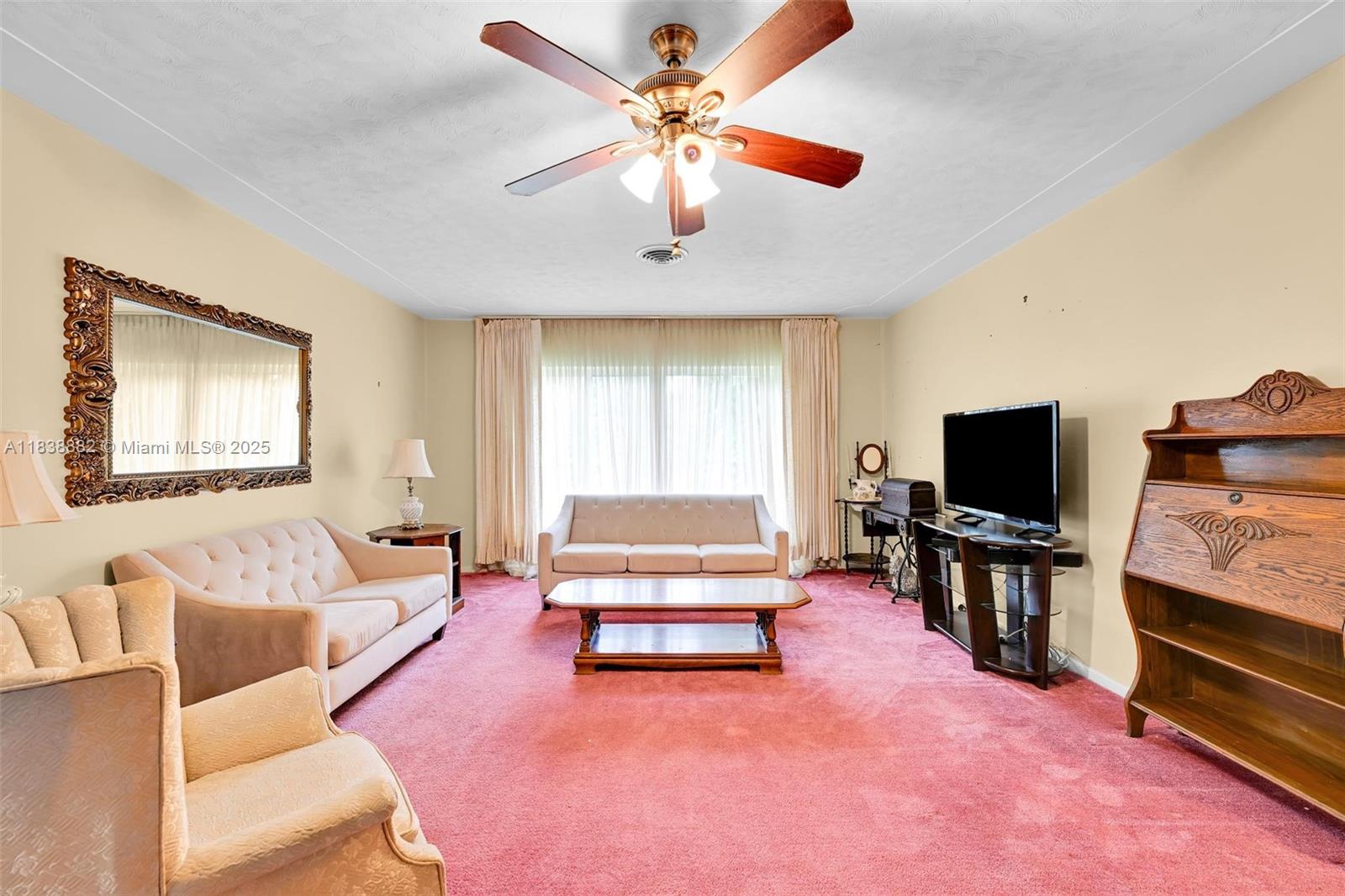 85 NW 21st St