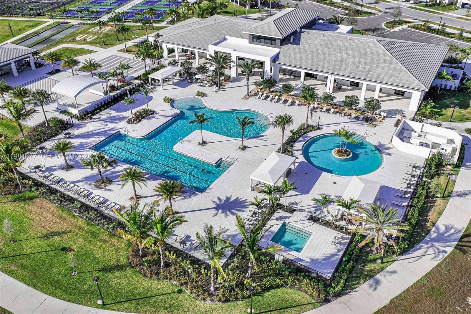 CRESSWIND PALM BEACH - Residential
