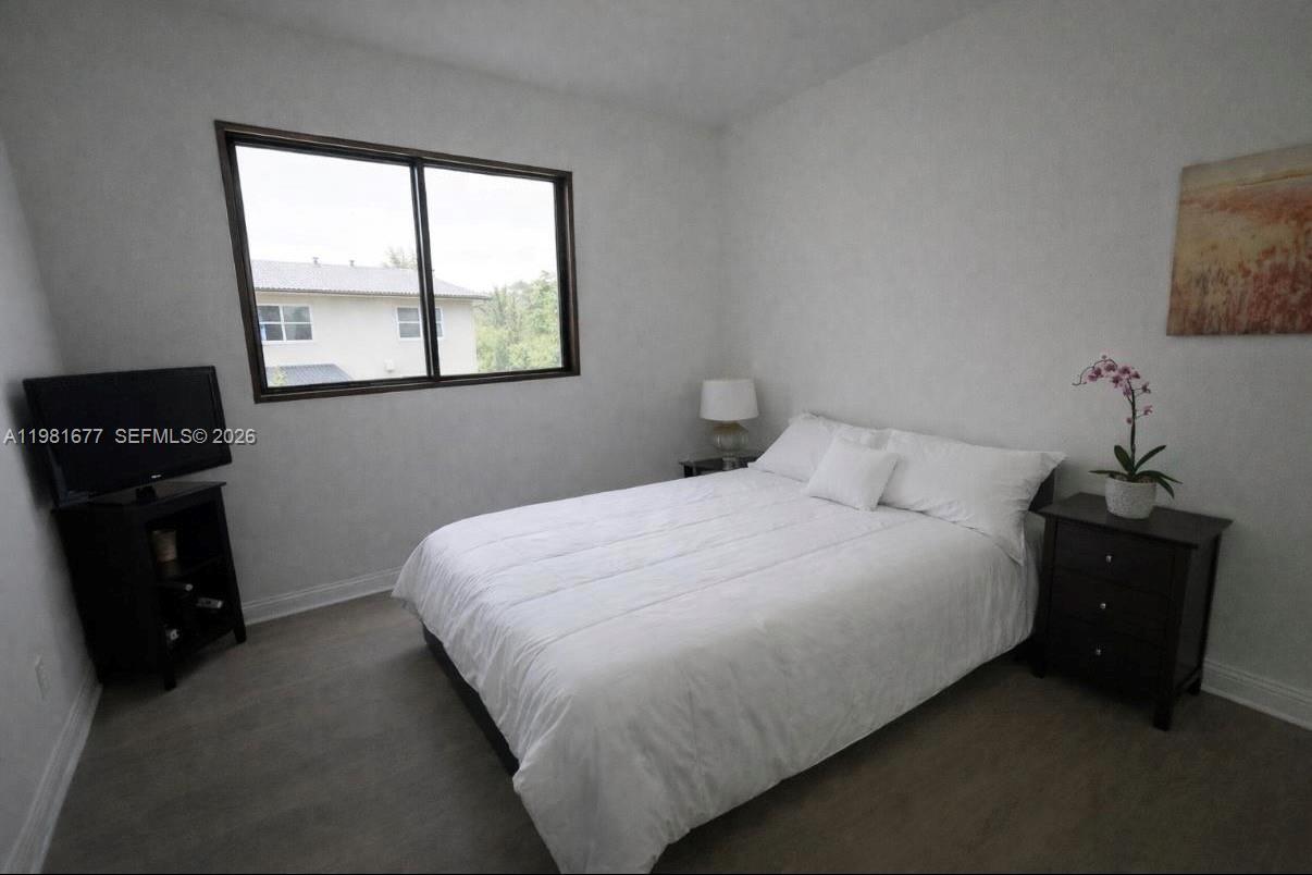 CRESSWIND PALM BEACH - Residential