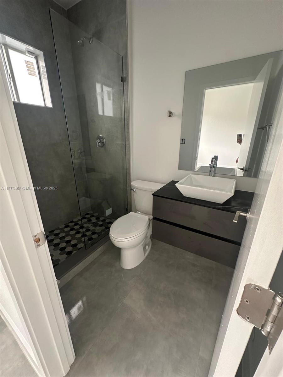 LIBERTY PARK - Residential Lease