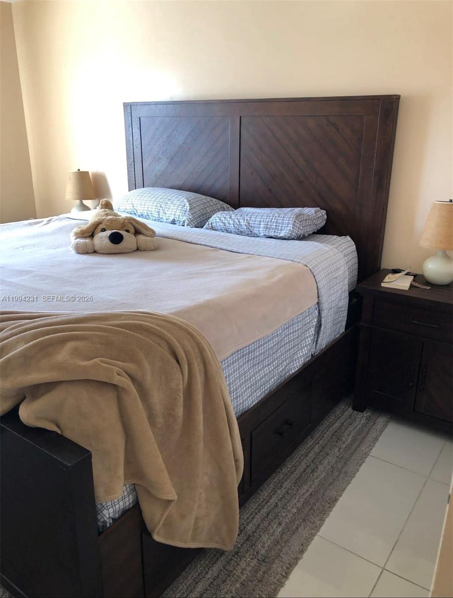 LEISURE SHORES CONDO - Residential