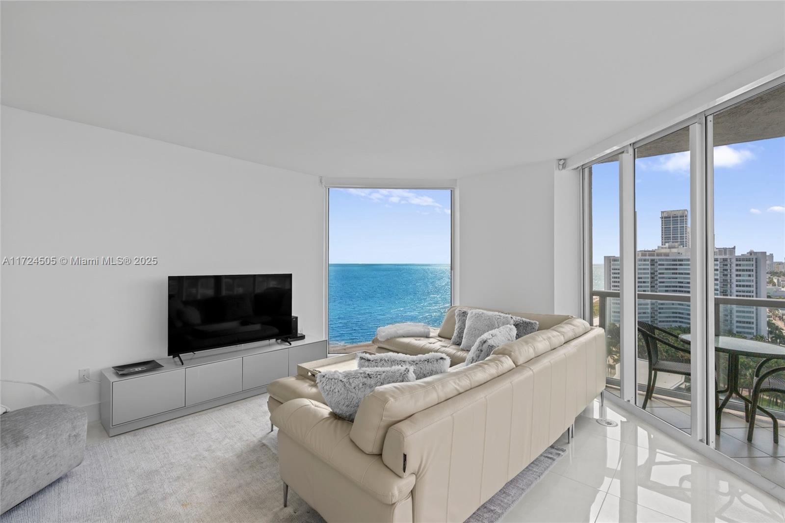 7330 Ocean Ter 19-C, Miami Beach, Miami-Dade County, Florida - 2 Bedrooms  
2 Bathrooms - 
