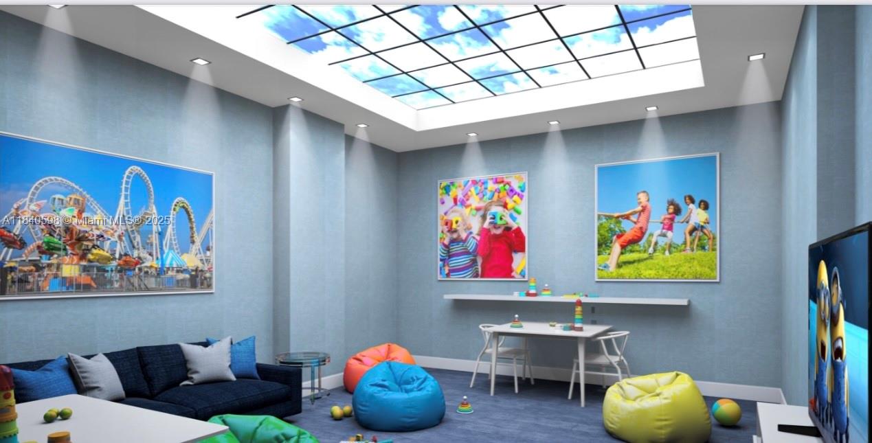 HARBORSIDE AT THE WATERWA - Residential