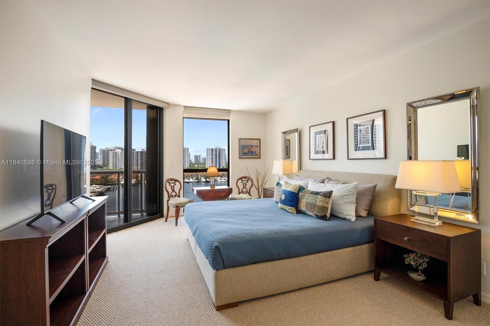 HARBORSIDE AT THE WATERWA - Residential