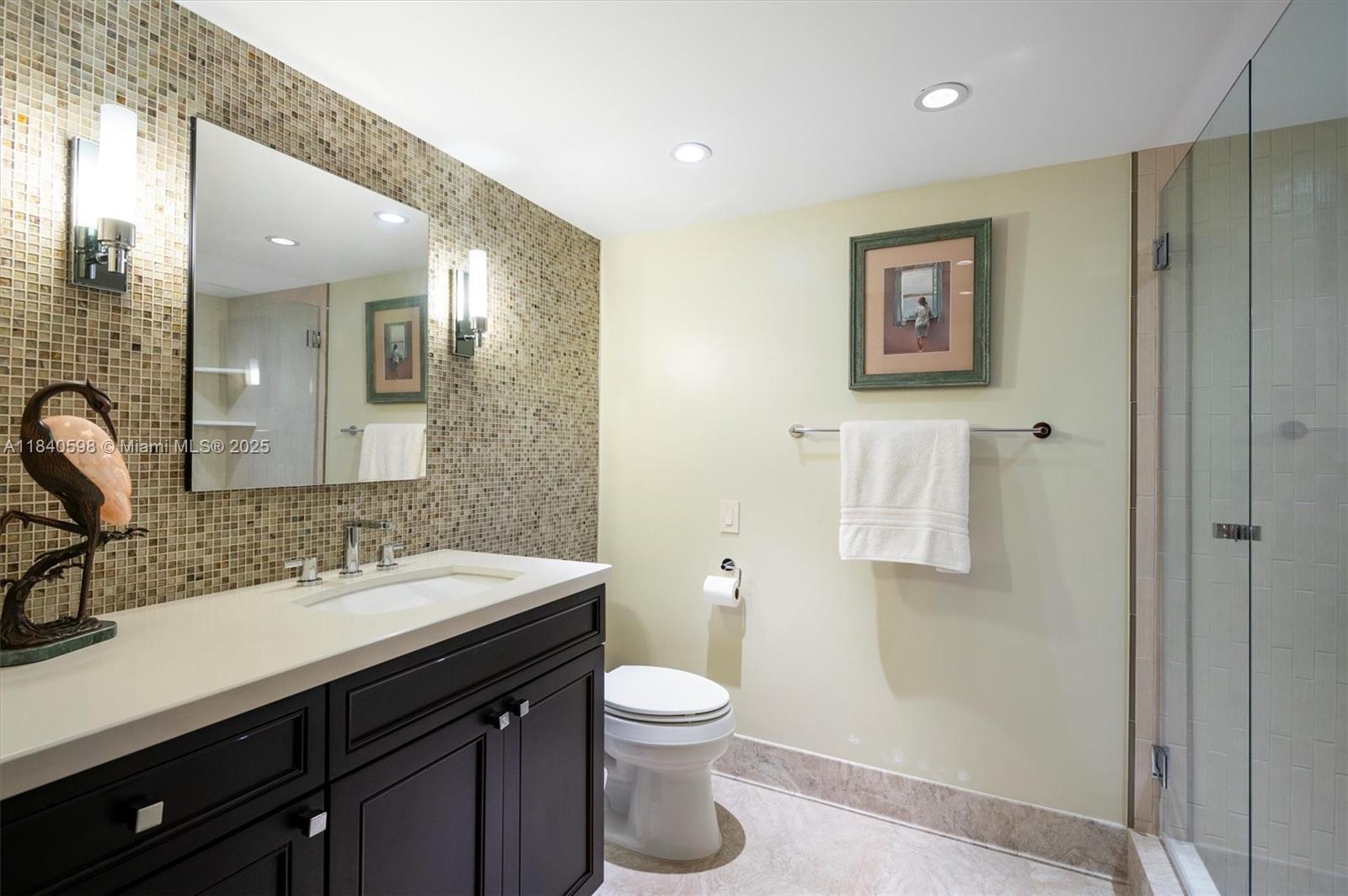 HARBORSIDE AT THE WATERWA - Residential