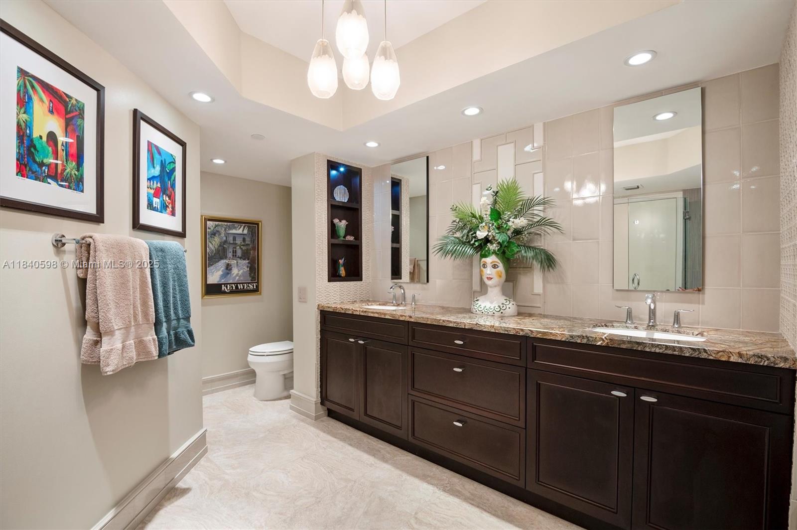 HARBORSIDE AT THE WATERWA - Residential