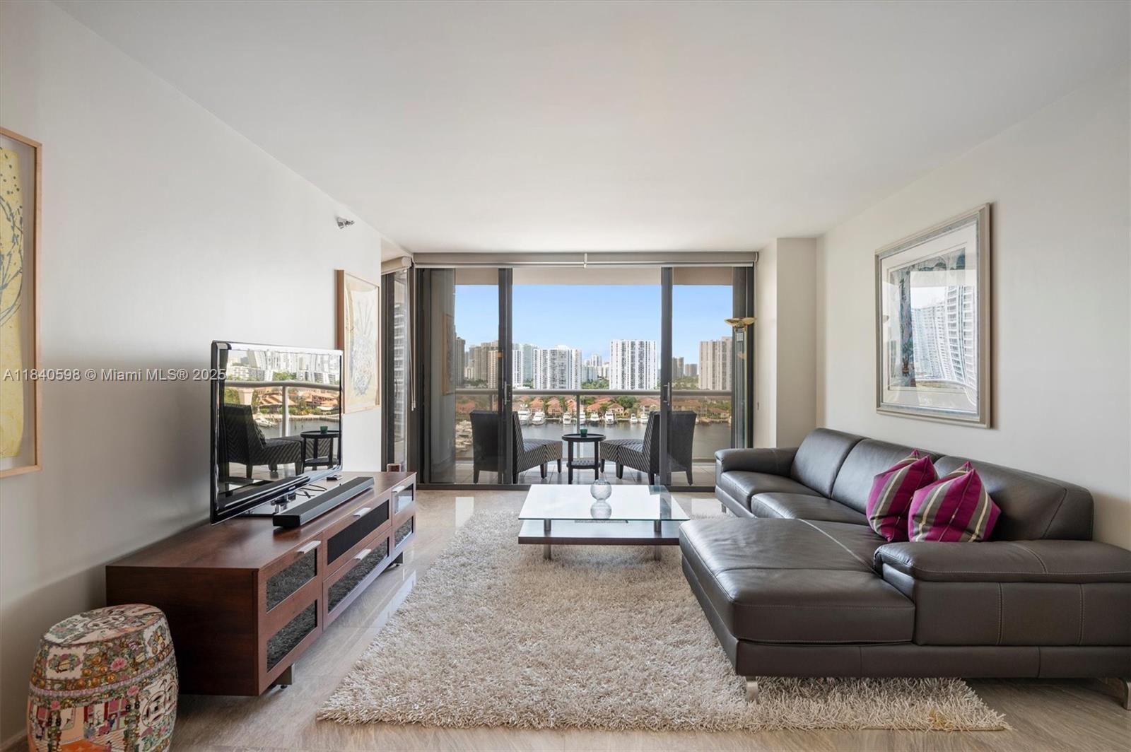 HARBORSIDE AT THE WATERWA - Residential