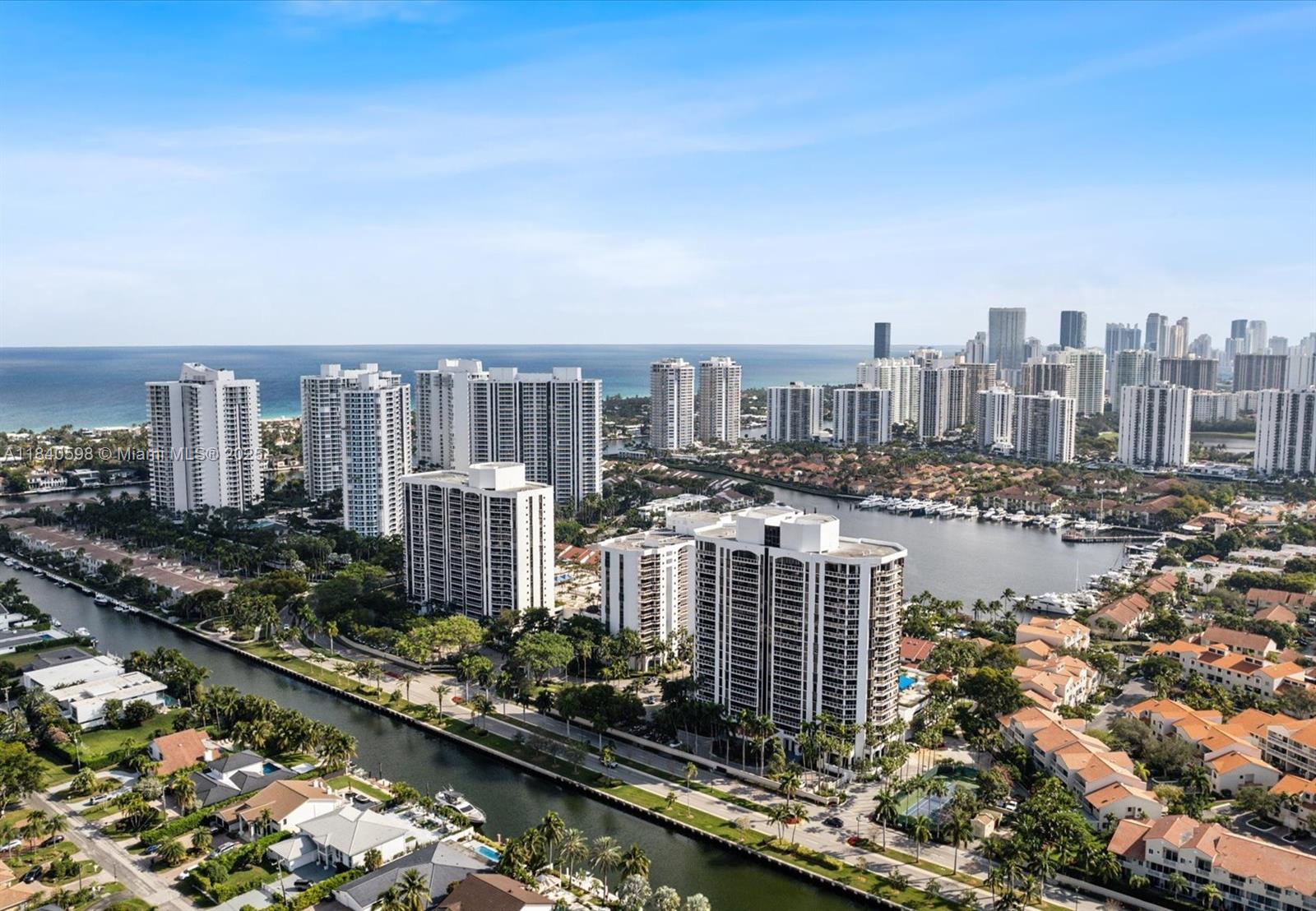 HARBORSIDE AT THE WATERWA - Residential