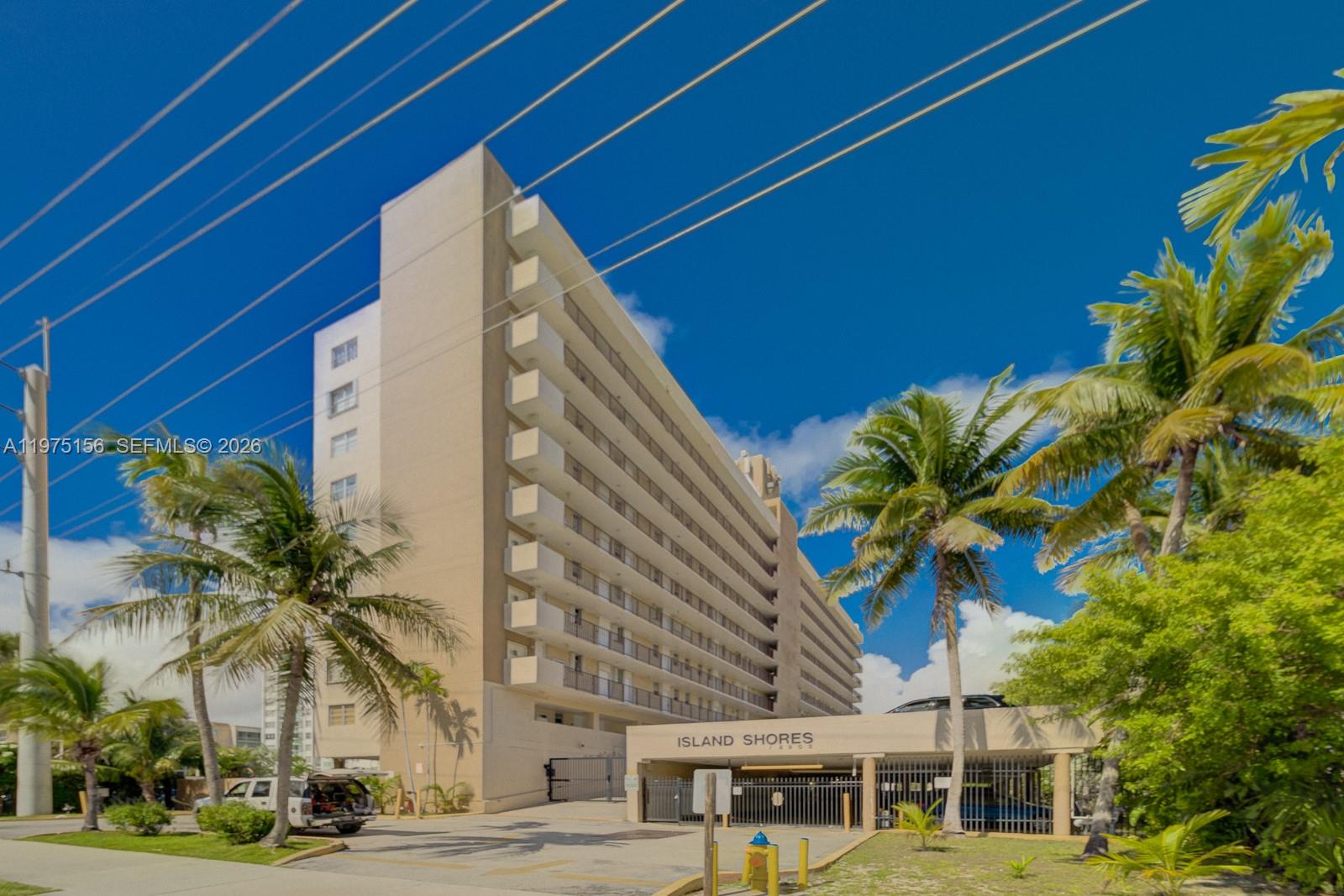 ISLAND SHORES CONDO - Residential