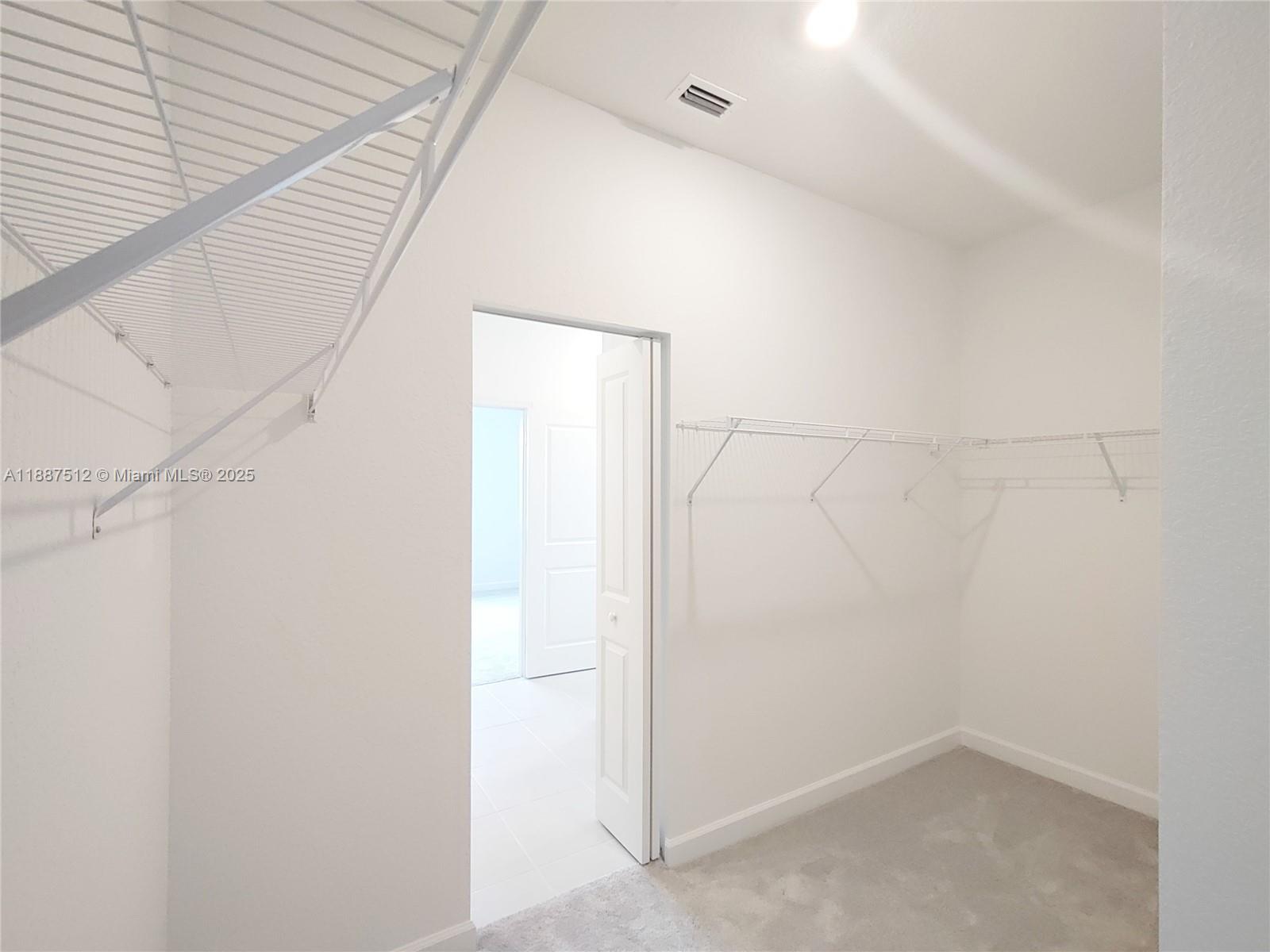 VERANDA LANDING - Residential Lease