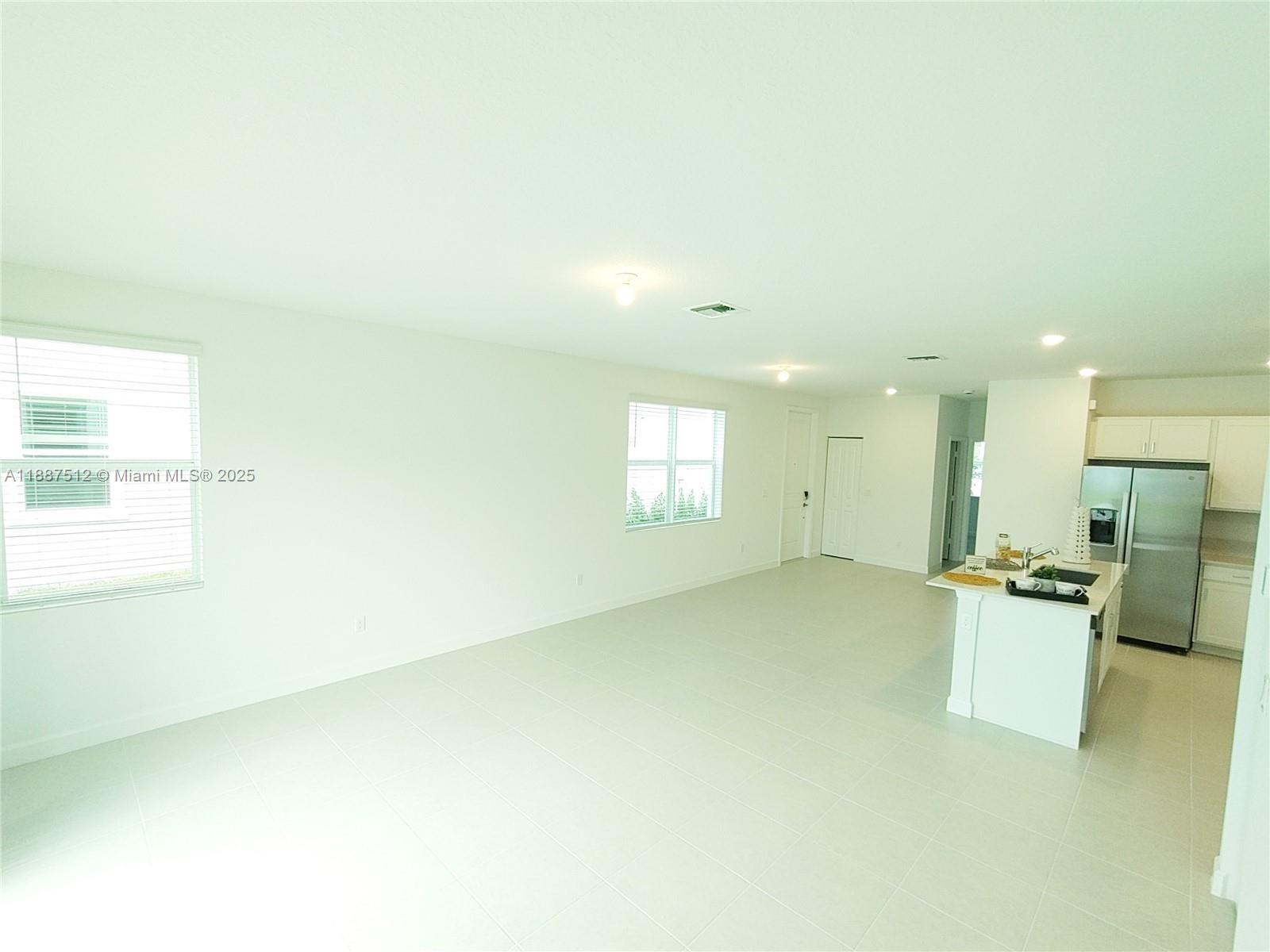 VERANDA LANDING - Residential Lease