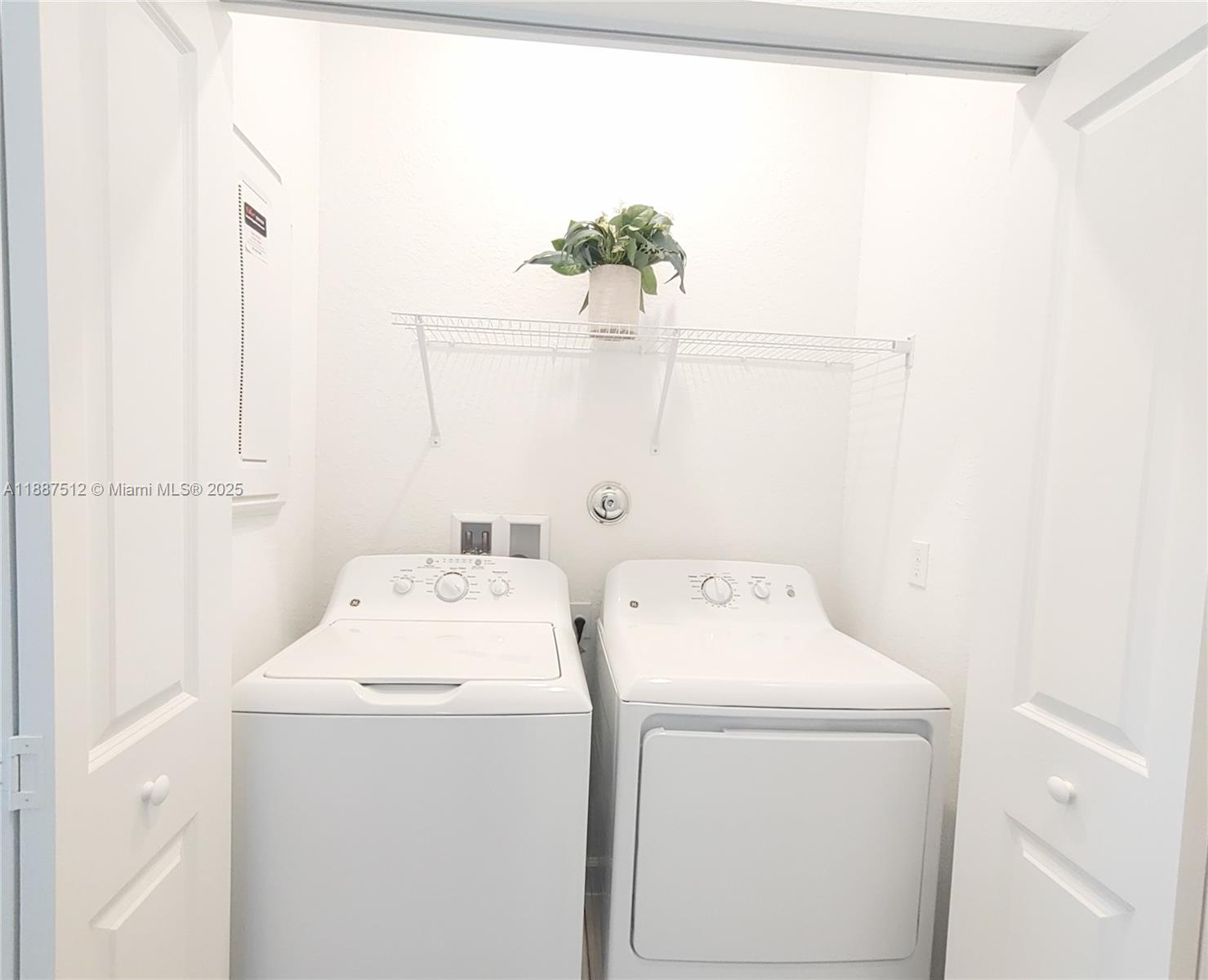 VERANDA LANDING - Residential Lease