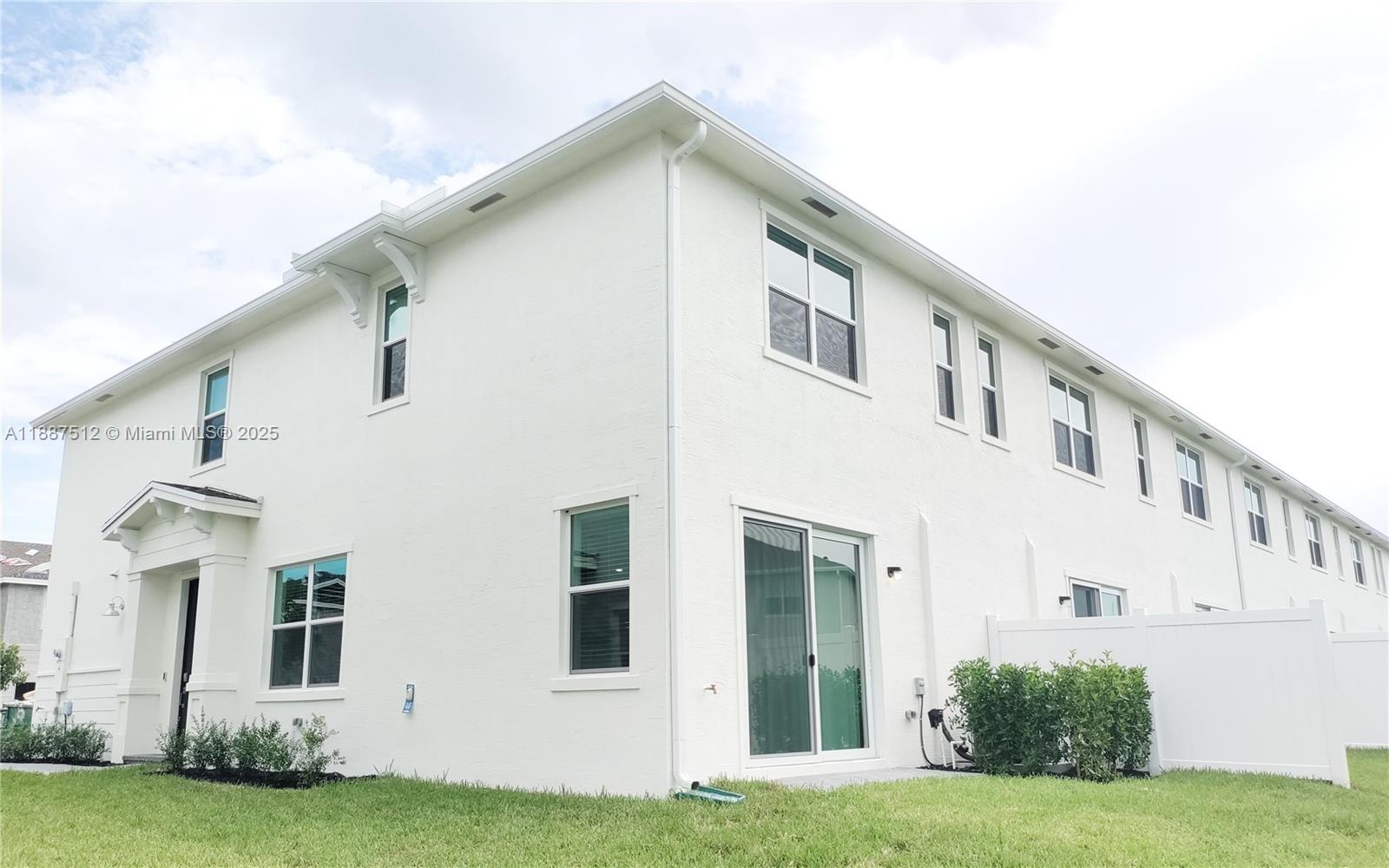 VERANDA LANDING - Residential Lease