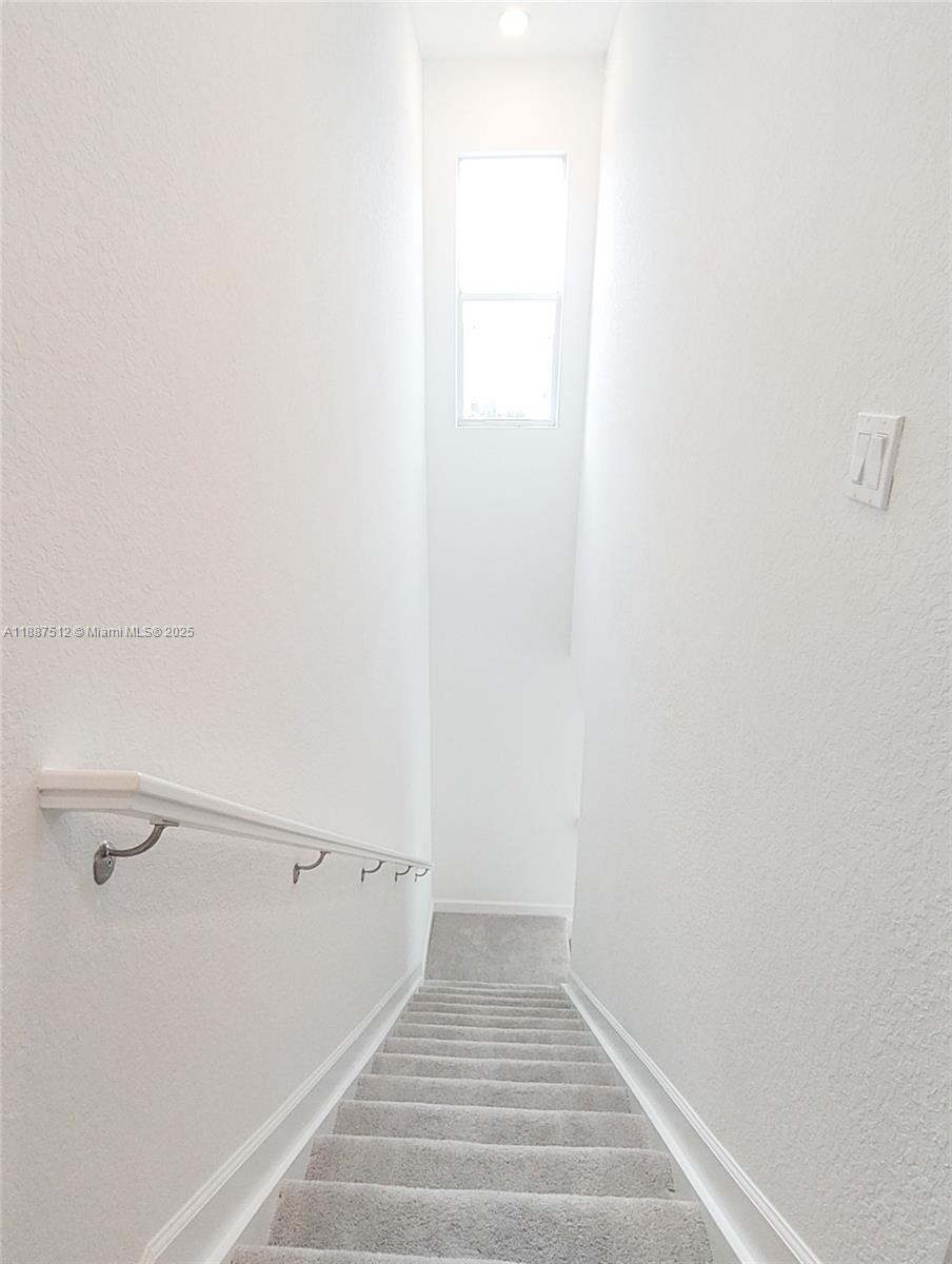 VERANDA LANDING - Residential Lease