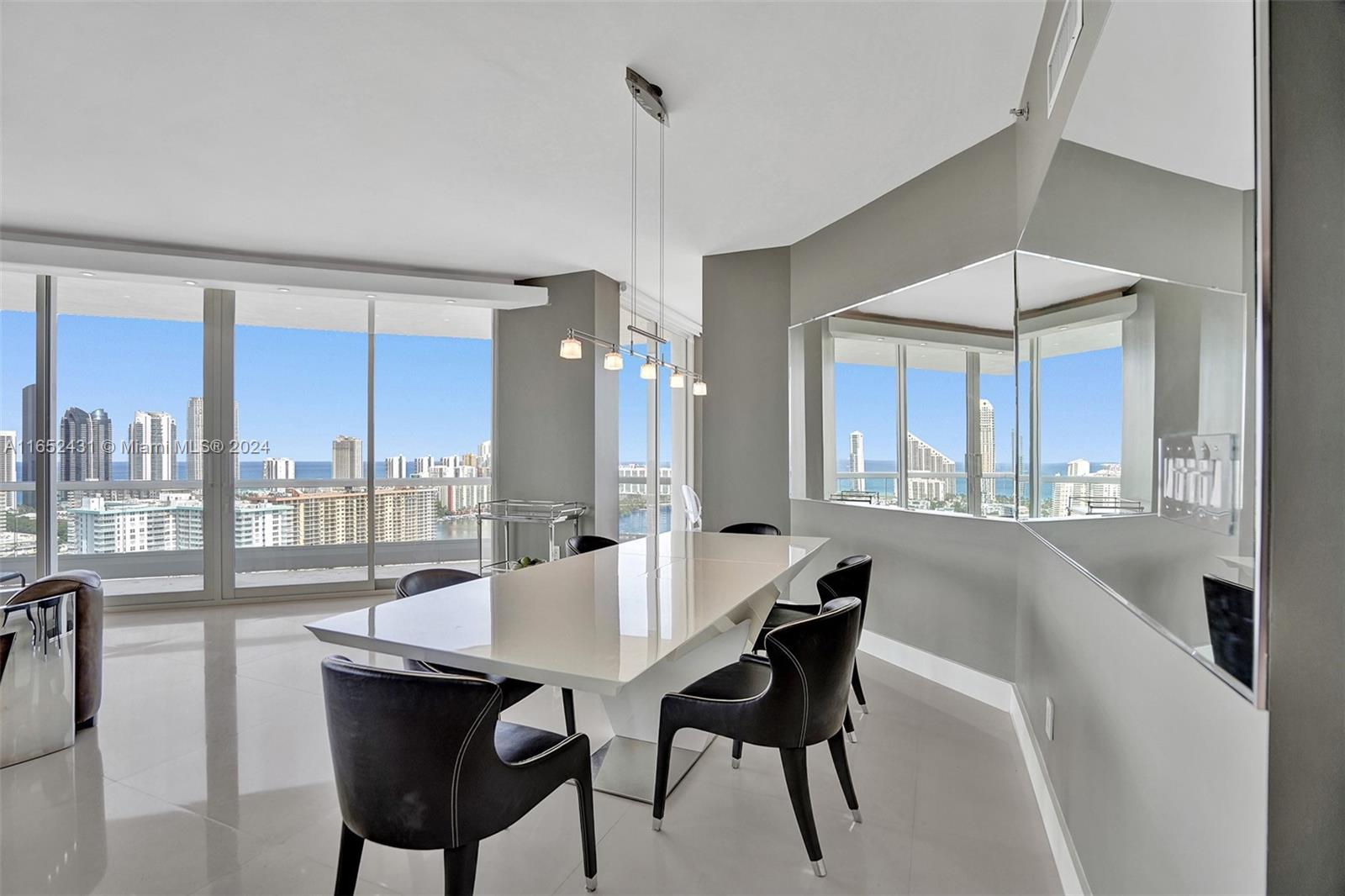 2600 ISL BLVD WILLIAMS IS - Residential