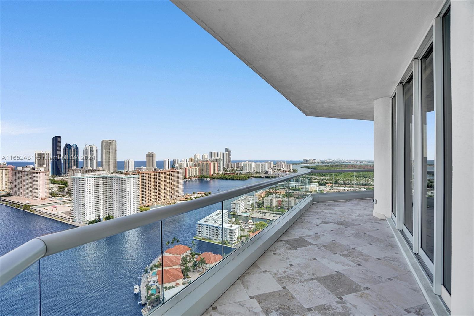 2600 ISL BLVD WILLIAMS IS - Residential