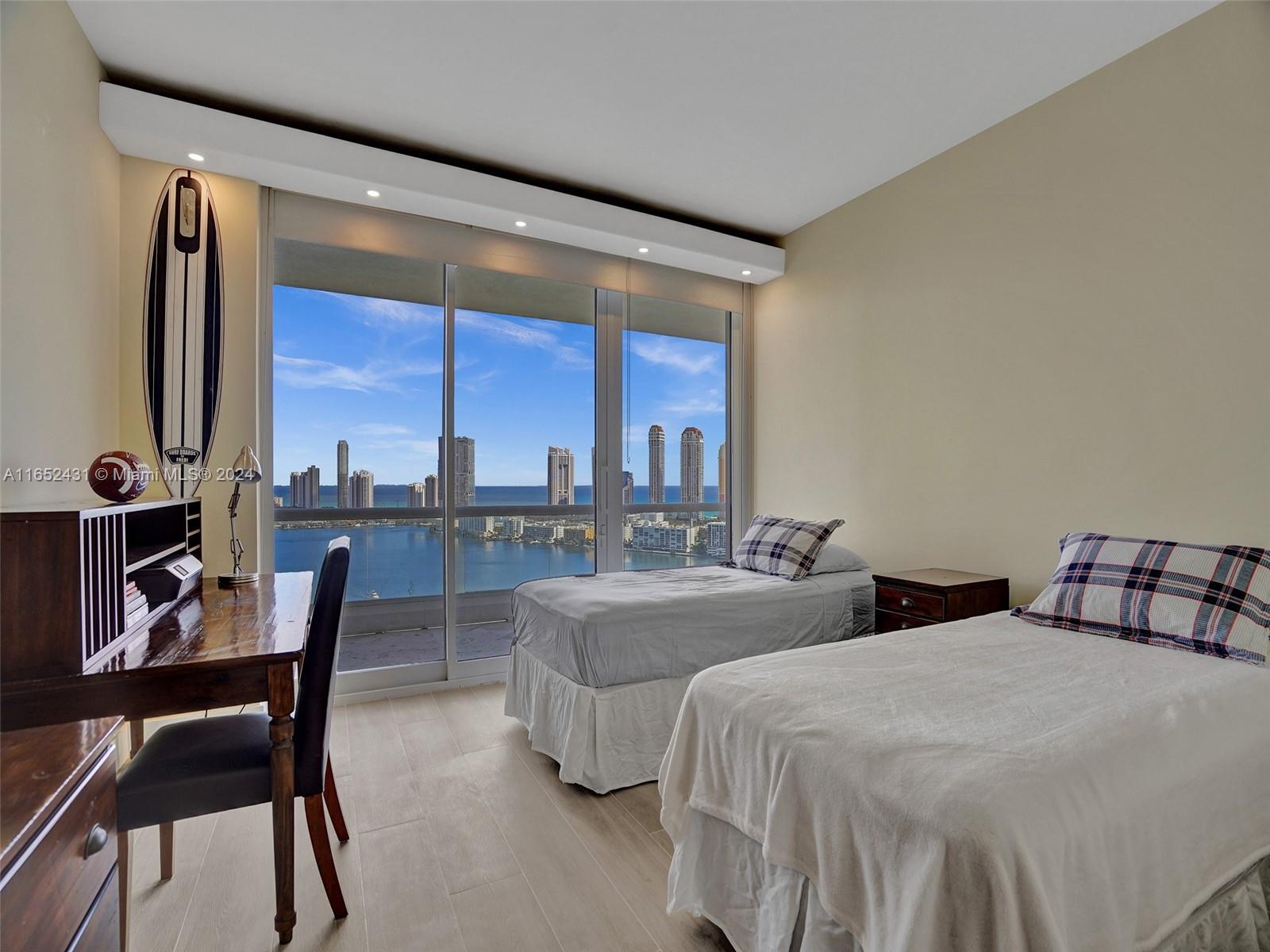 2600 ISL BLVD WILLIAMS IS - Residential