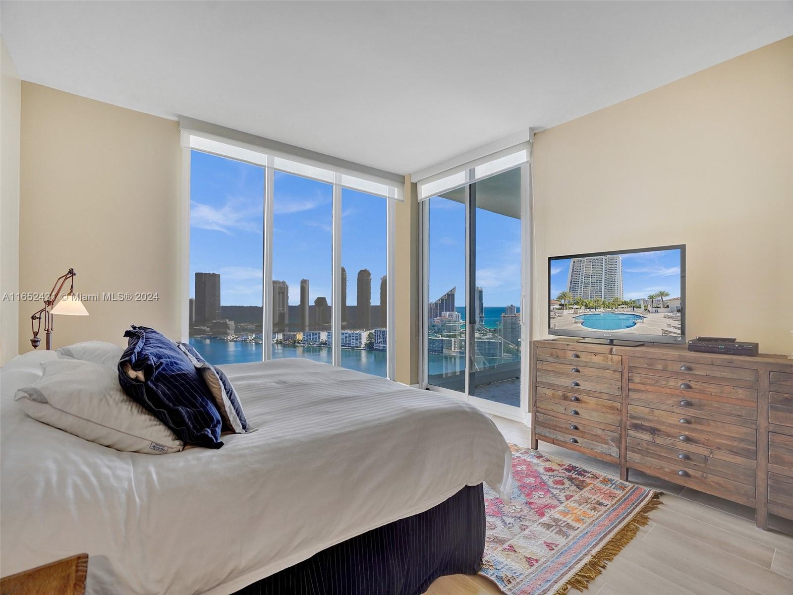 2600 ISL BLVD WILLIAMS IS - Residential