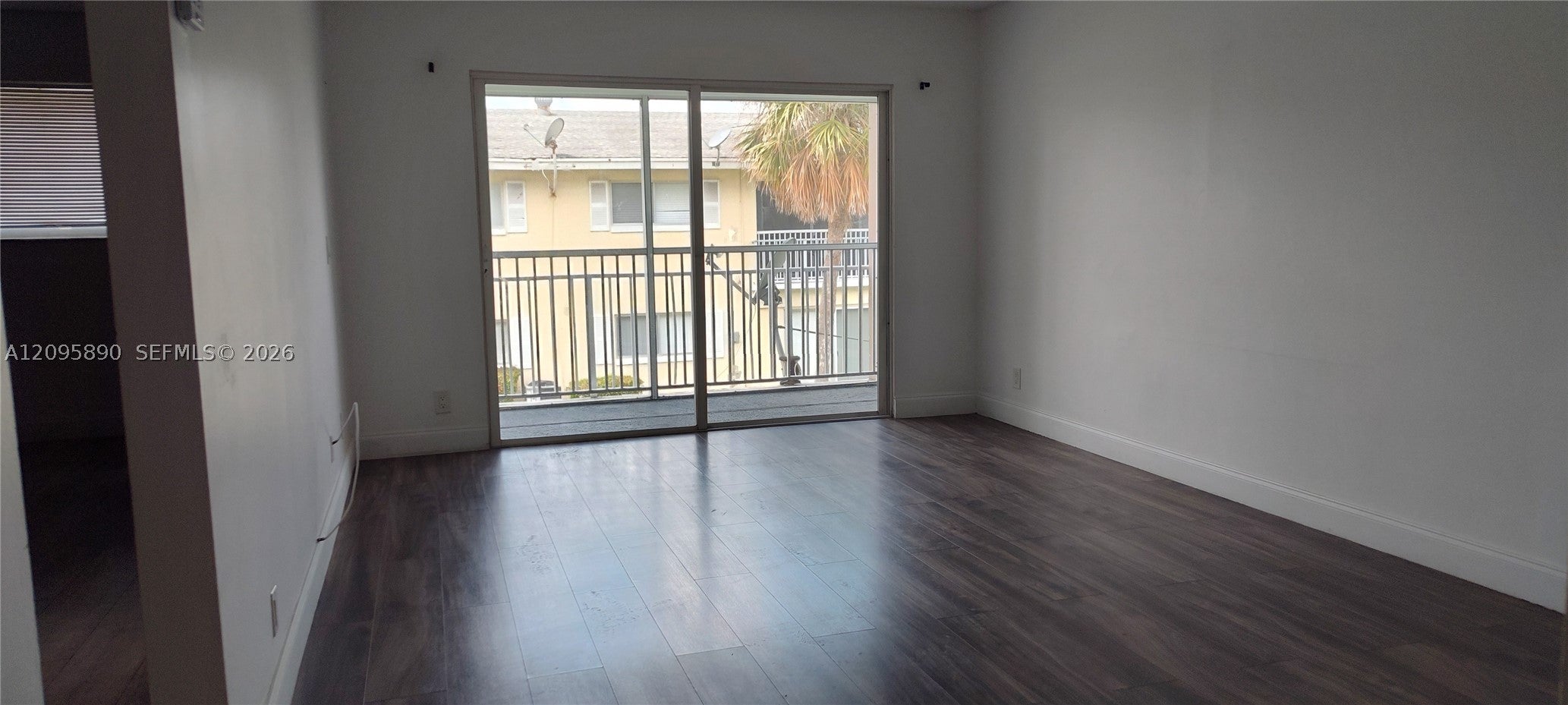 1501 Crescent Cir C27