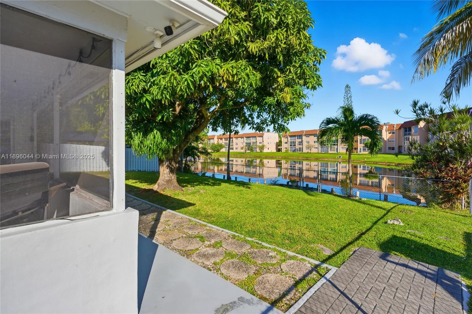 SUNRISE GOLF VILLAGE SEC - Residential