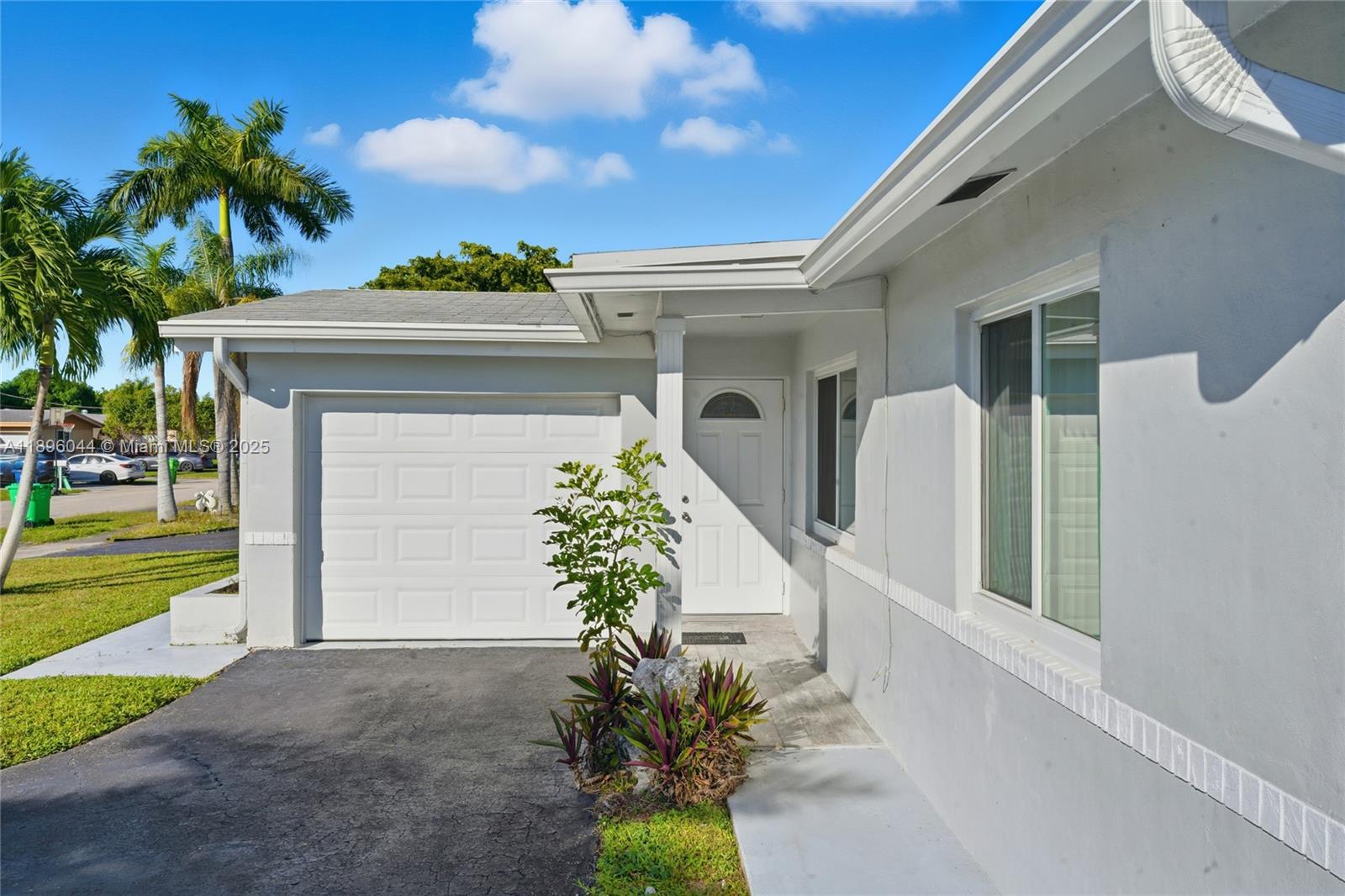 SUNRISE GOLF VILLAGE SEC - Residential