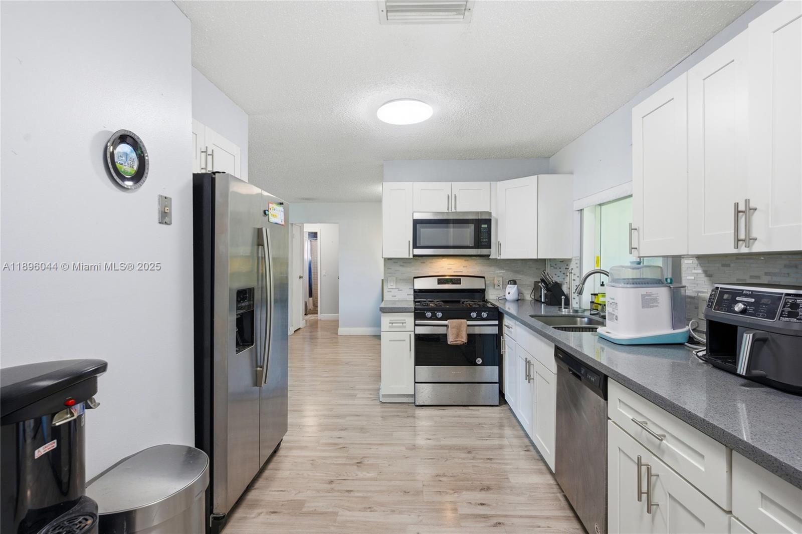 SUNRISE GOLF VILLAGE SEC - Residential