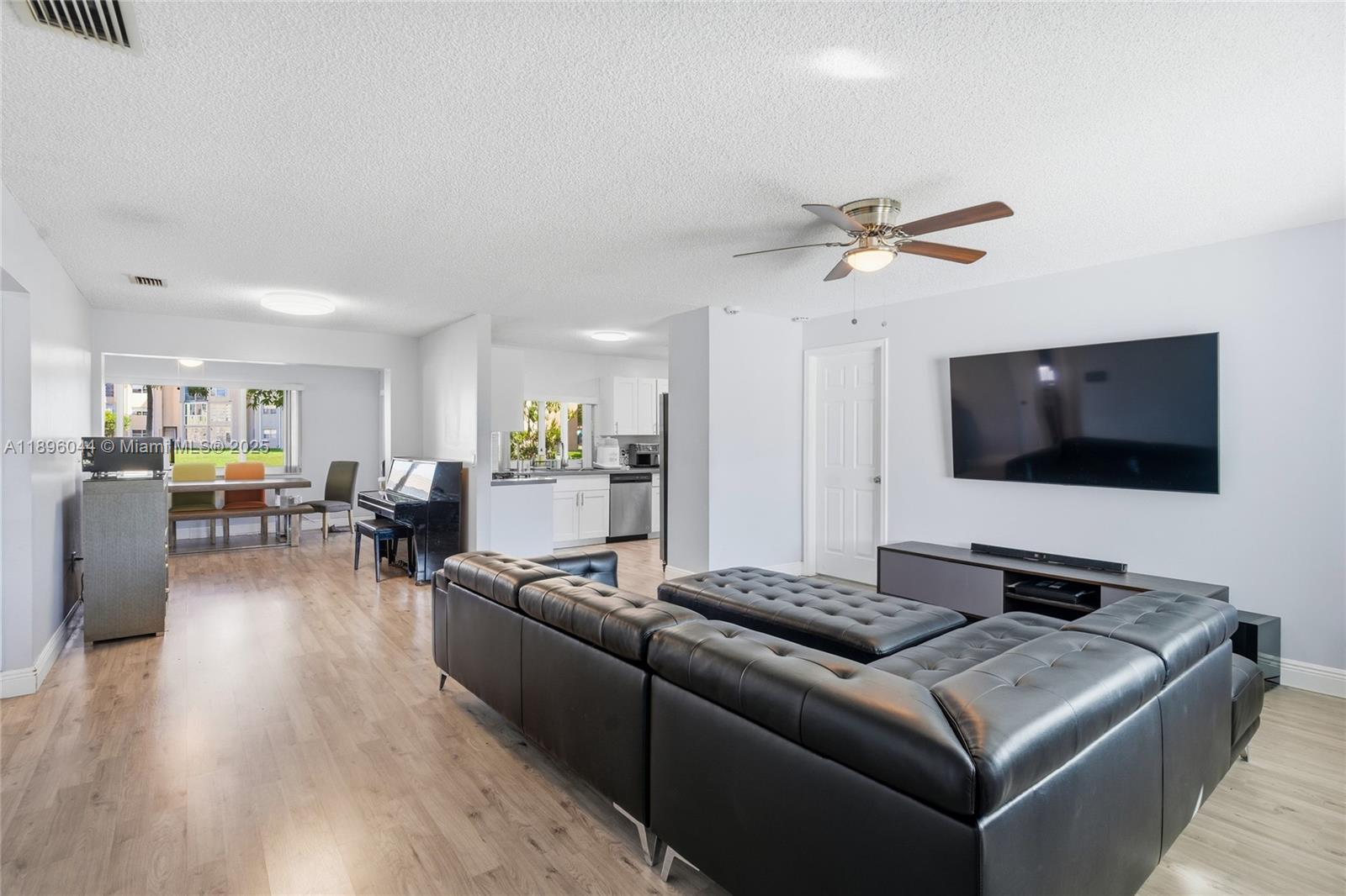 SUNRISE GOLF VILLAGE SEC - Residential