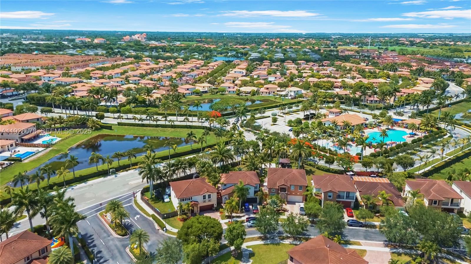 BAYWINDS OF ABACO - Residential