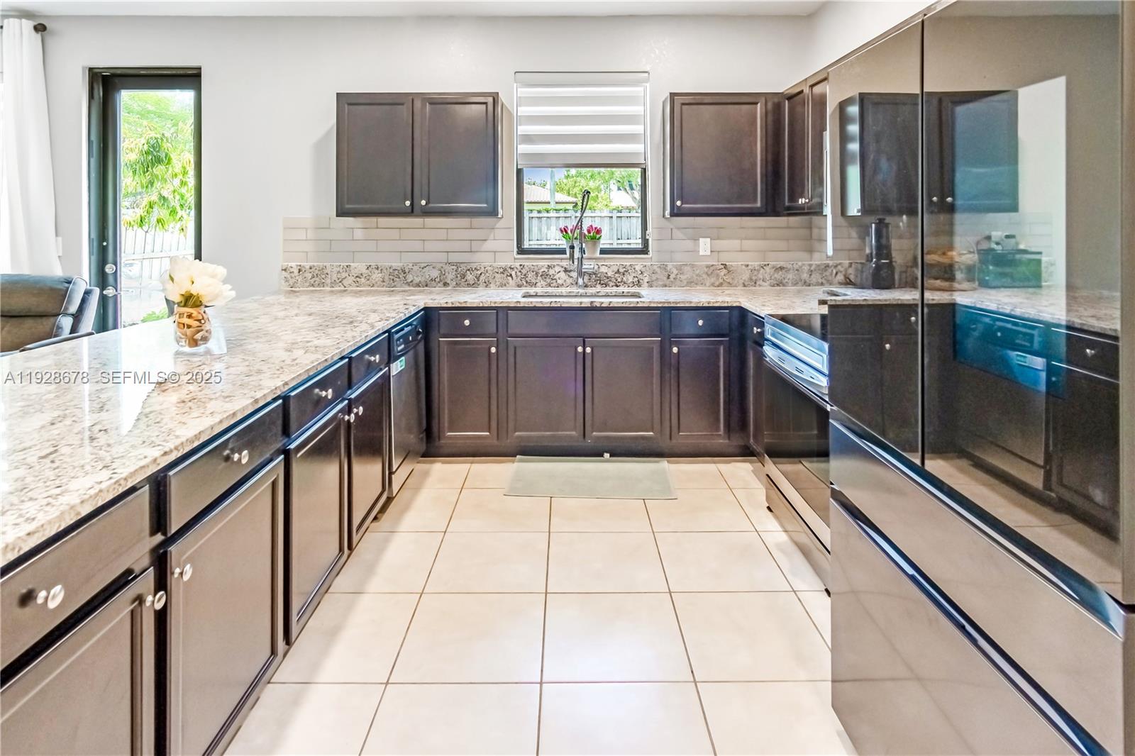 BAYWINDS OF ABACO - Residential