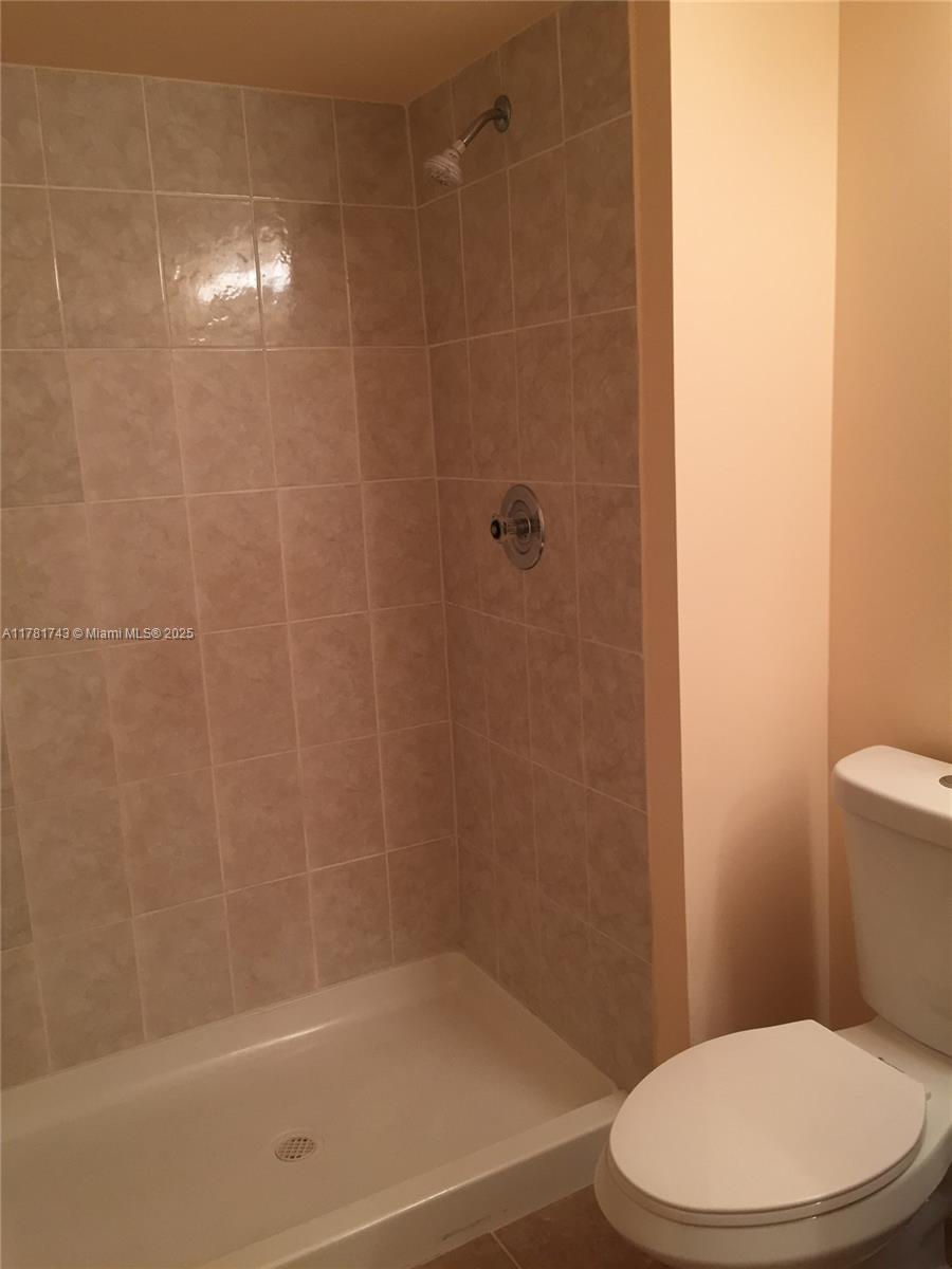 CRESCENT COVE CONDO - Residential