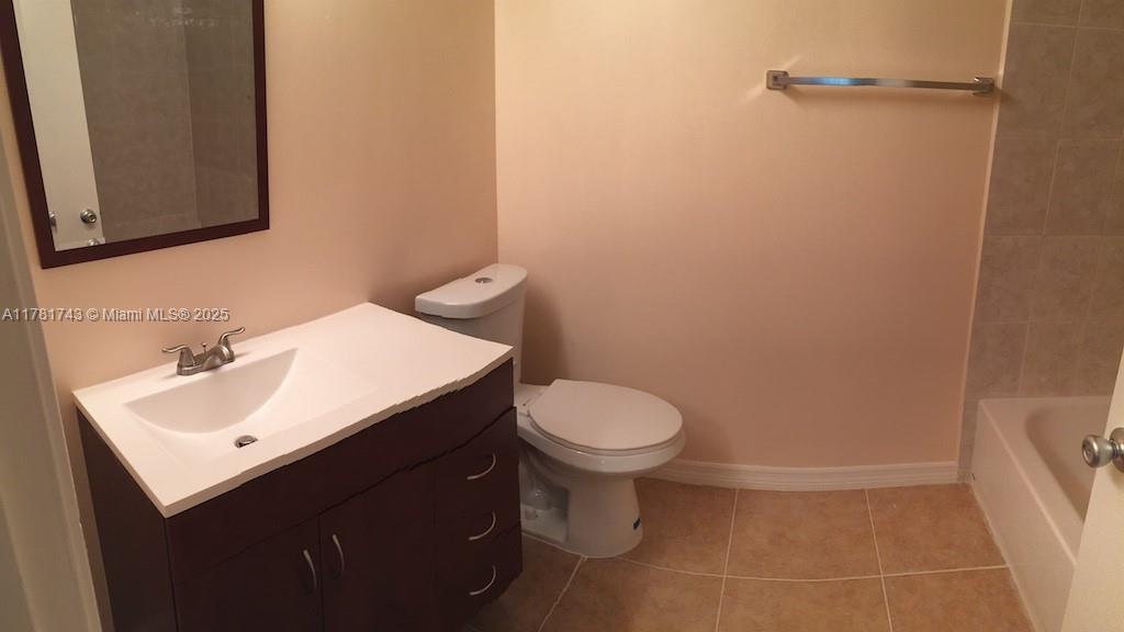 CRESCENT COVE CONDO - Residential