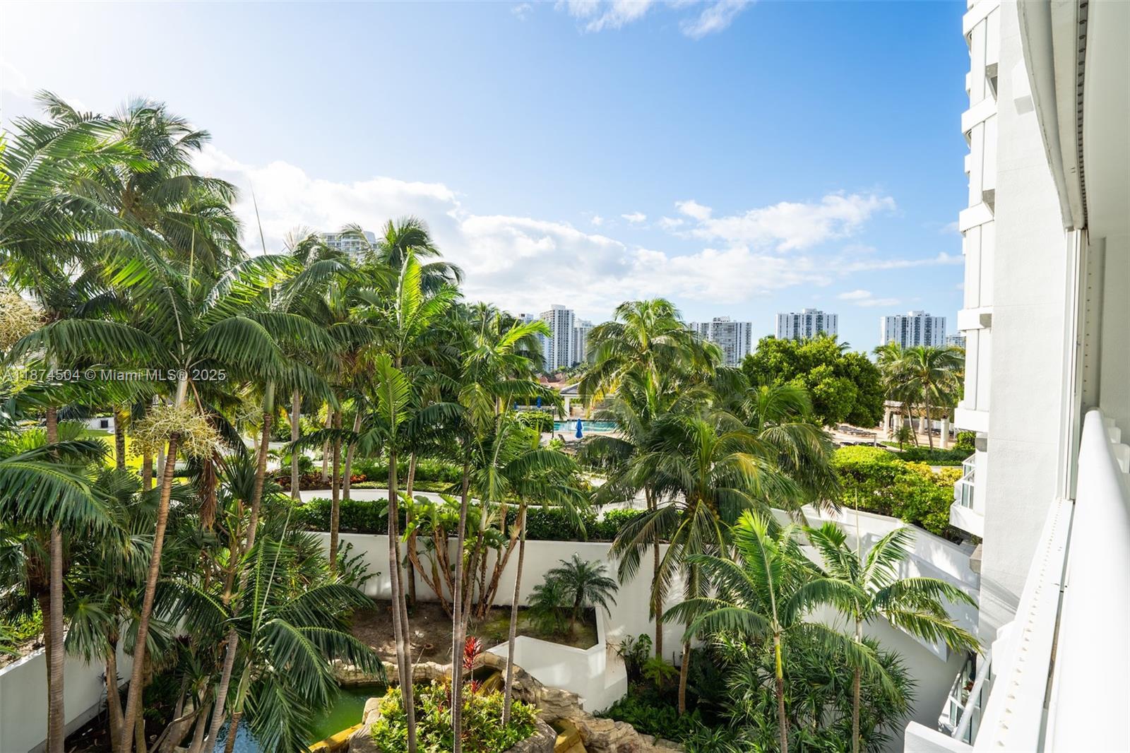 SOUTH TOWER AT THE POINT - Residential