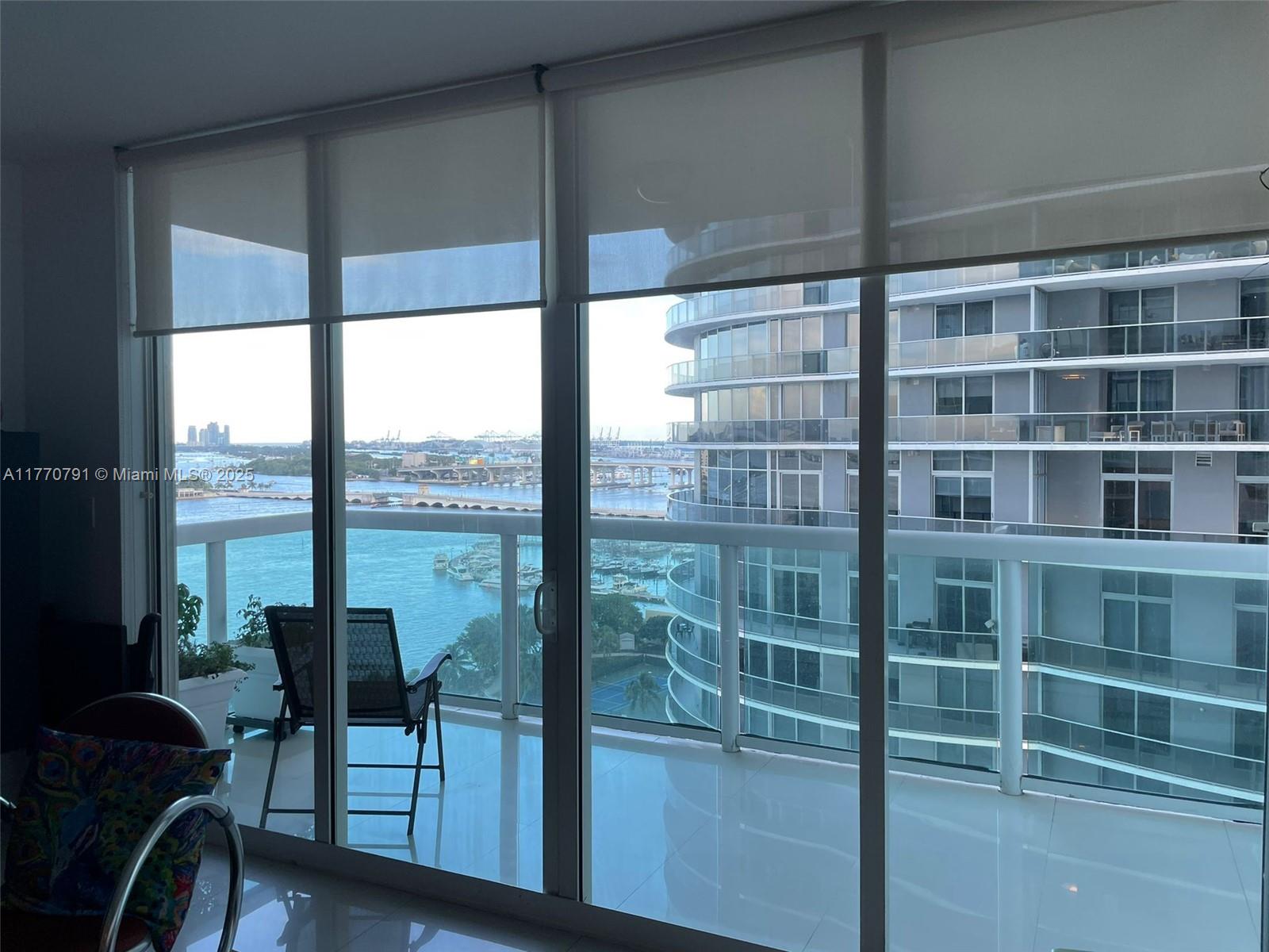 1800 CLUB CONDO - Residential Lease