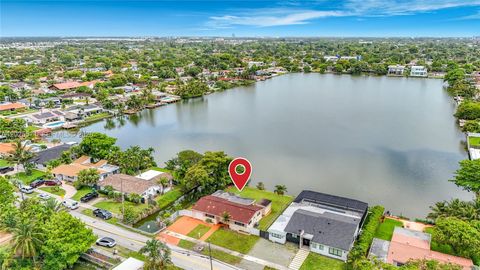 Tiny photo for 2501 NE 209th Ter, Miami, FL 33180 (MLS # A12025571)