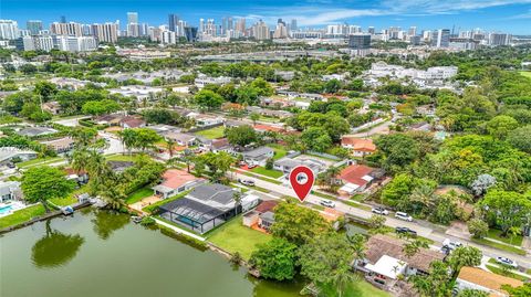 Tiny photo for 2501 NE 209th Ter, Miami, FL 33180 (MLS # A12025571)