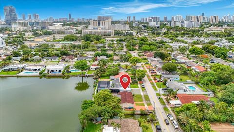 Tiny photo for 2501 NE 209th Ter, Miami, FL 33180 (MLS # A12025571)