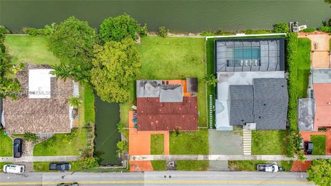 Tiny photo for 2501 NE 209th Ter, Miami, FL 33180 (MLS # A12025571)